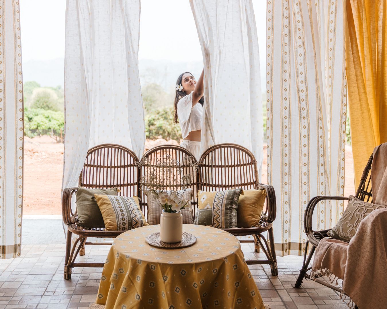 How to pick the right curtain combinations for your home