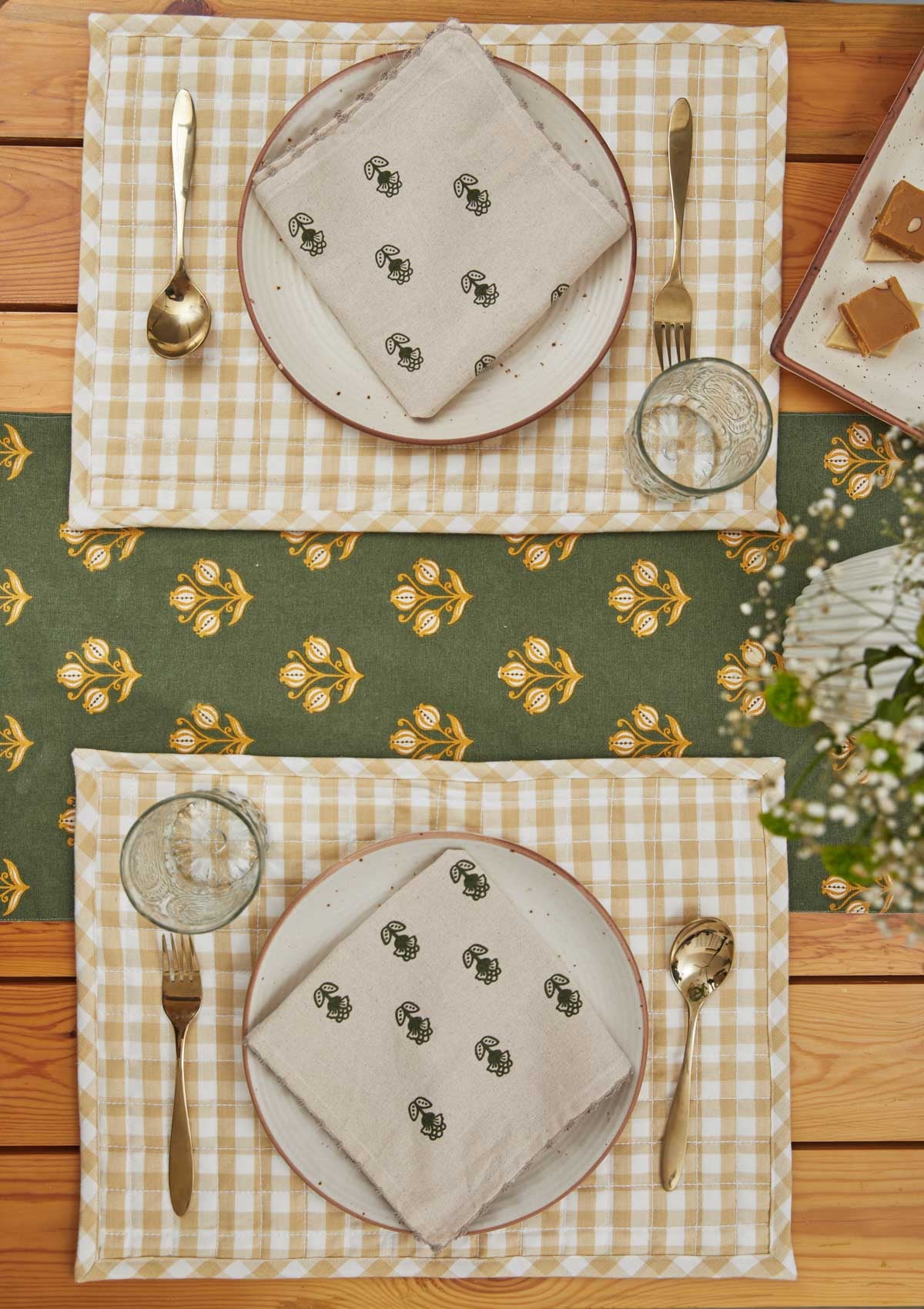 Allepey Dining Set