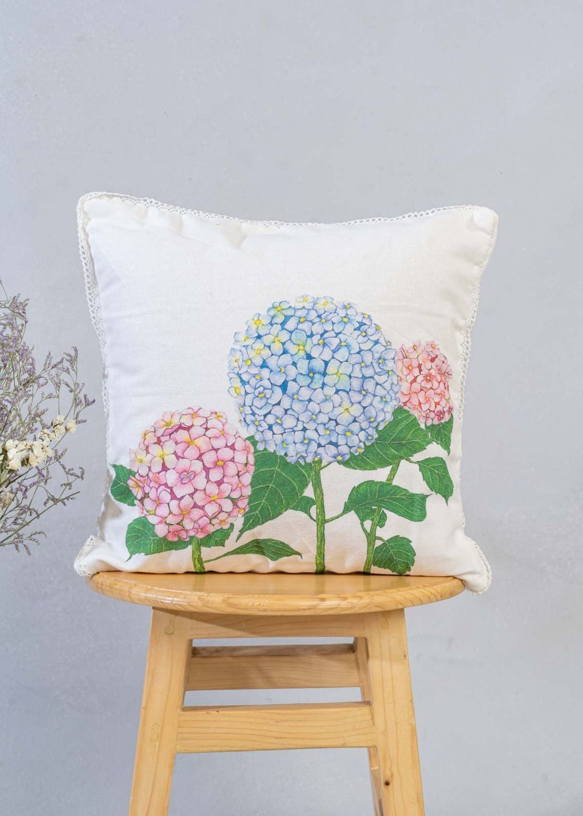 Bouquet of Hydrangea 100% cotton decorative floral cushion cover for sofa with lace - Blue