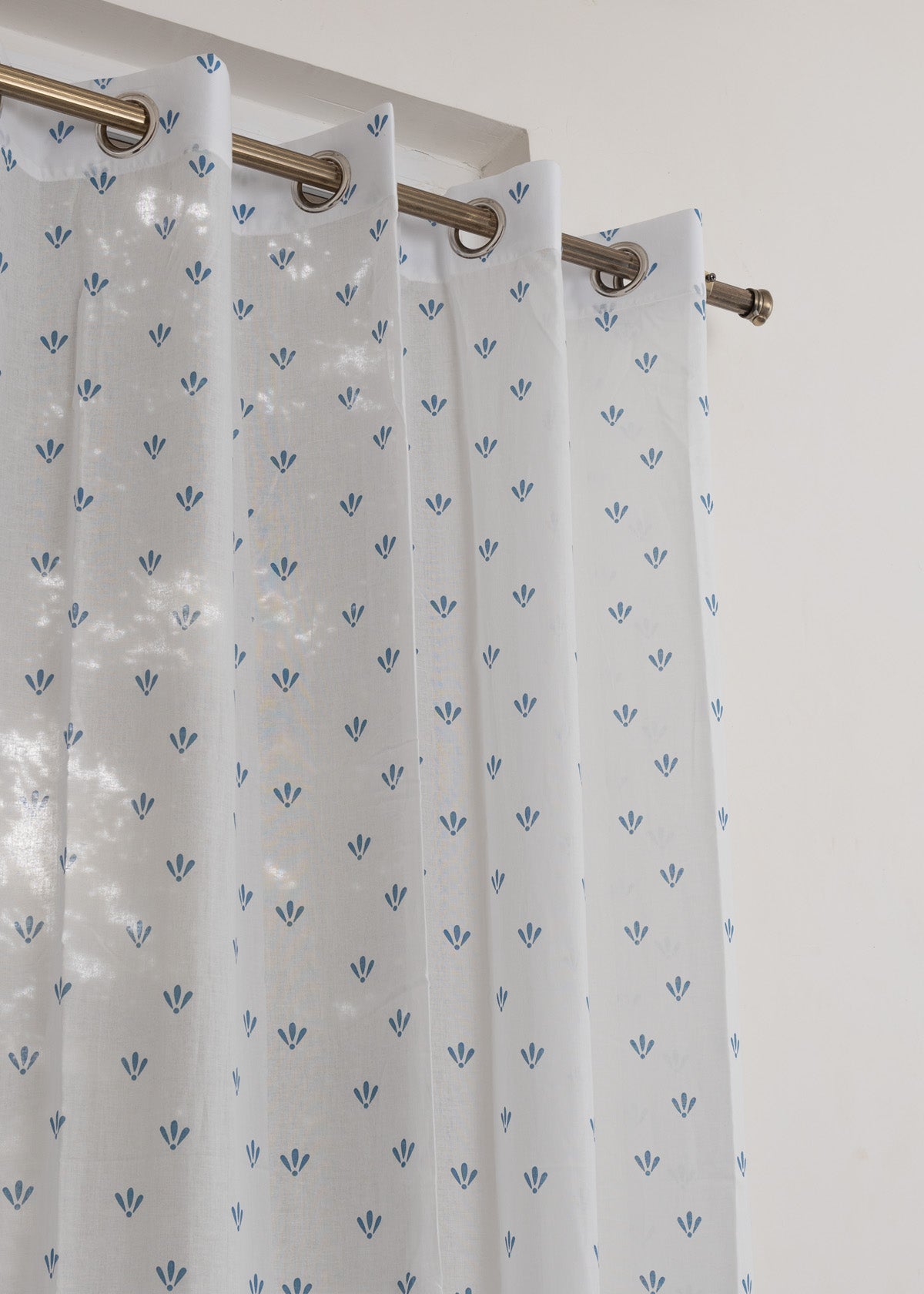 Aniseed 100% Customizable Cotton floral sheer curtain for living room - Light filtering - Indigo