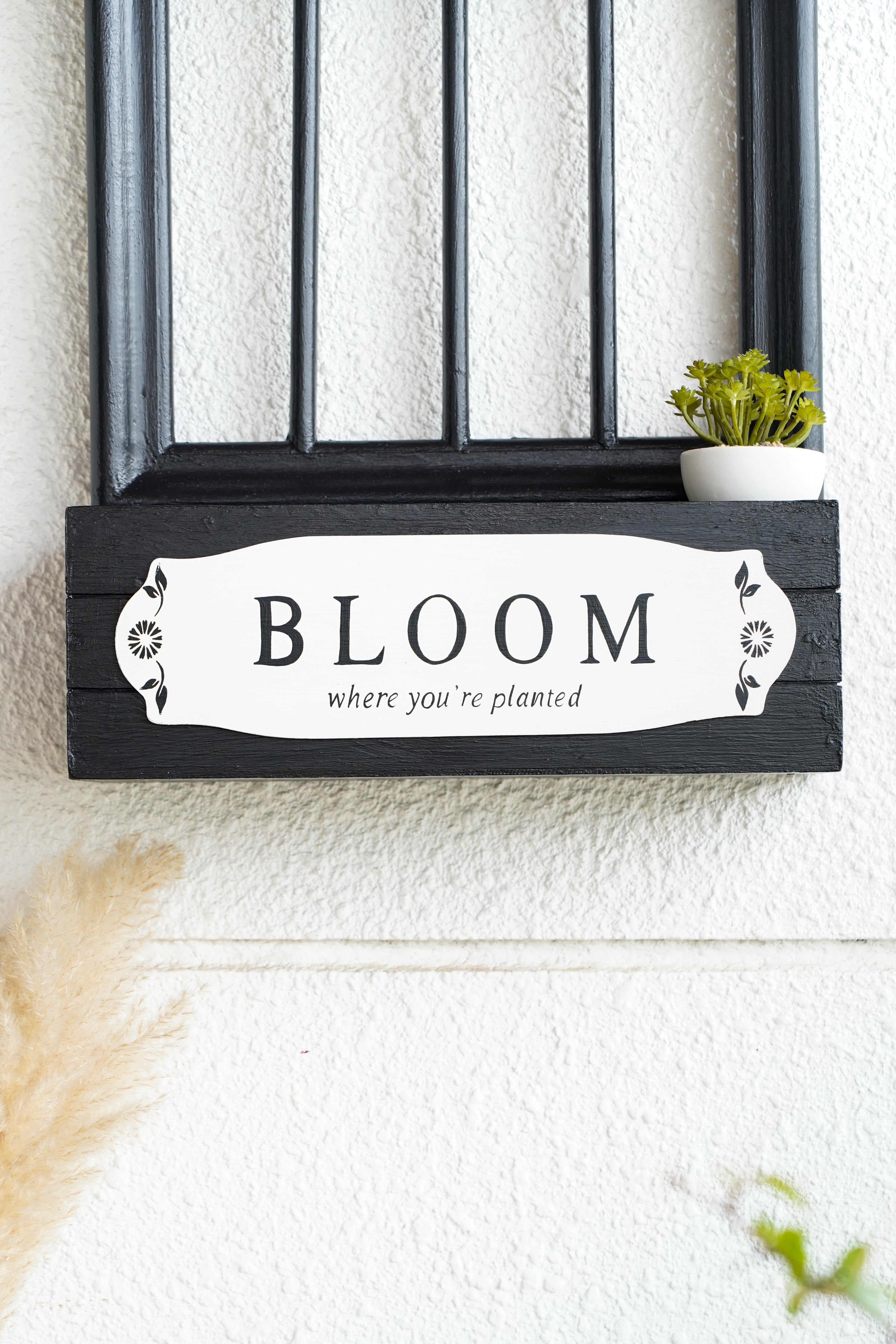 Elysian Arched Frame - Bloom Garden with Basket