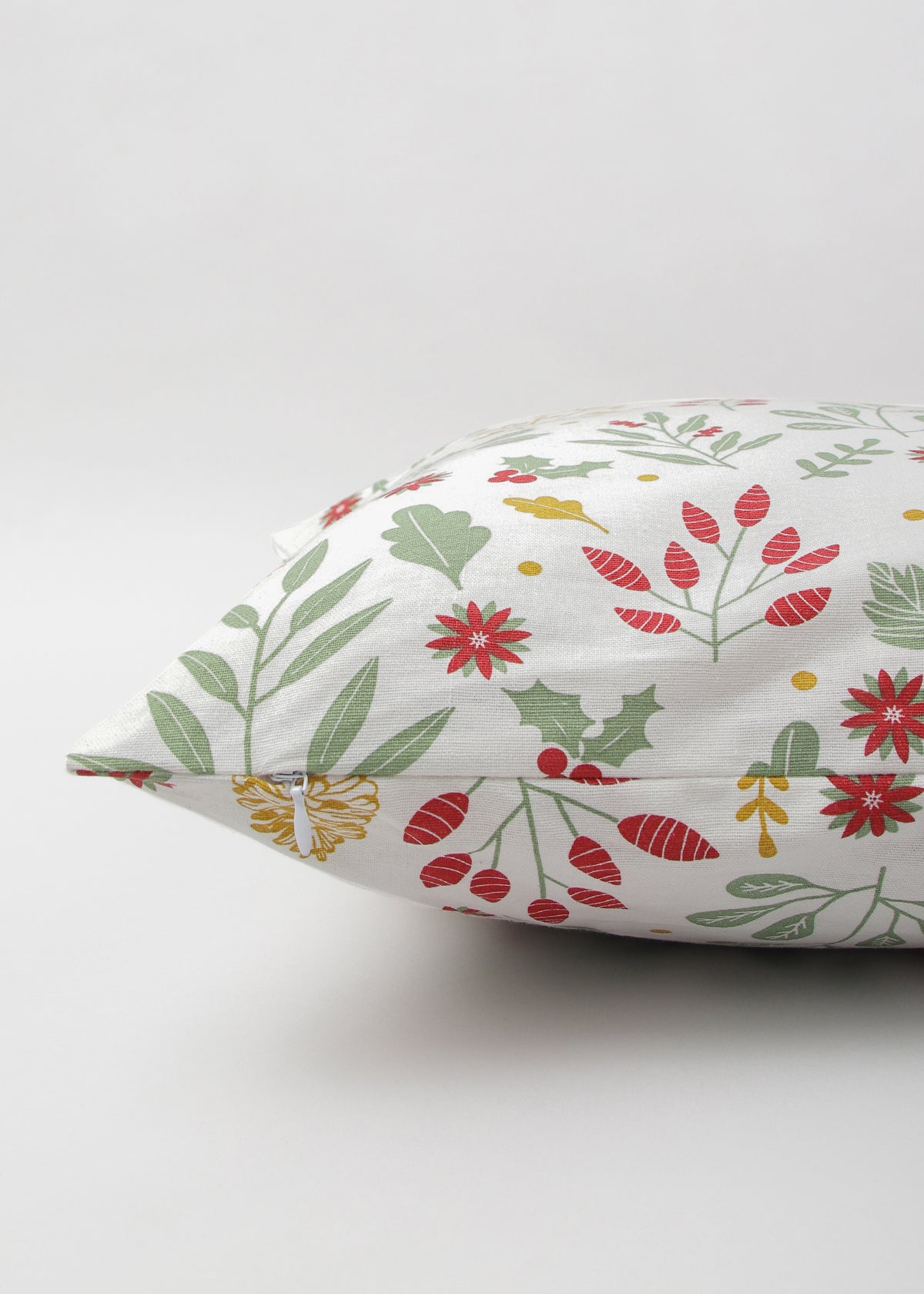 Foraged Berries Printed Cotton Cushion Cover - Multicolor