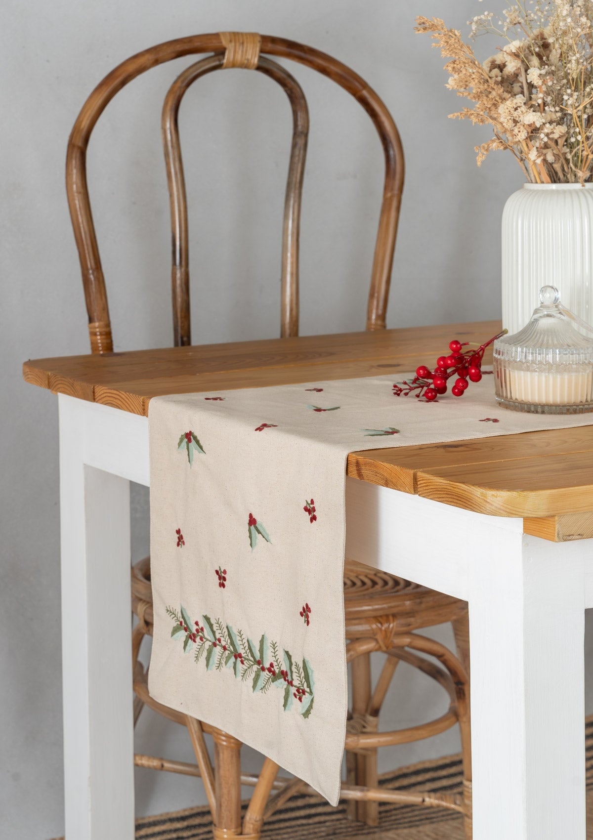 Merry Berry 100% cotton Christmas table runner for 4 seater or 6 seater Dining with tassels - cream