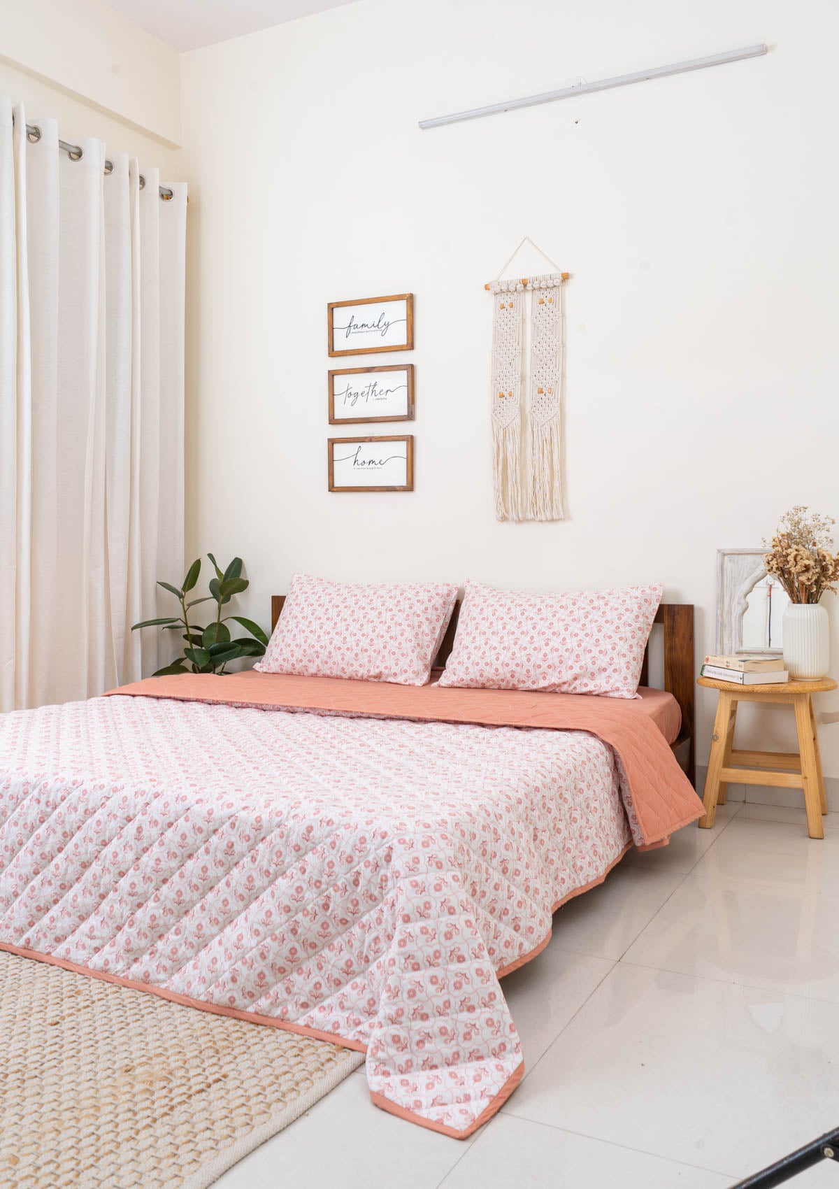 Moroccon Reversible Quilt - Blush