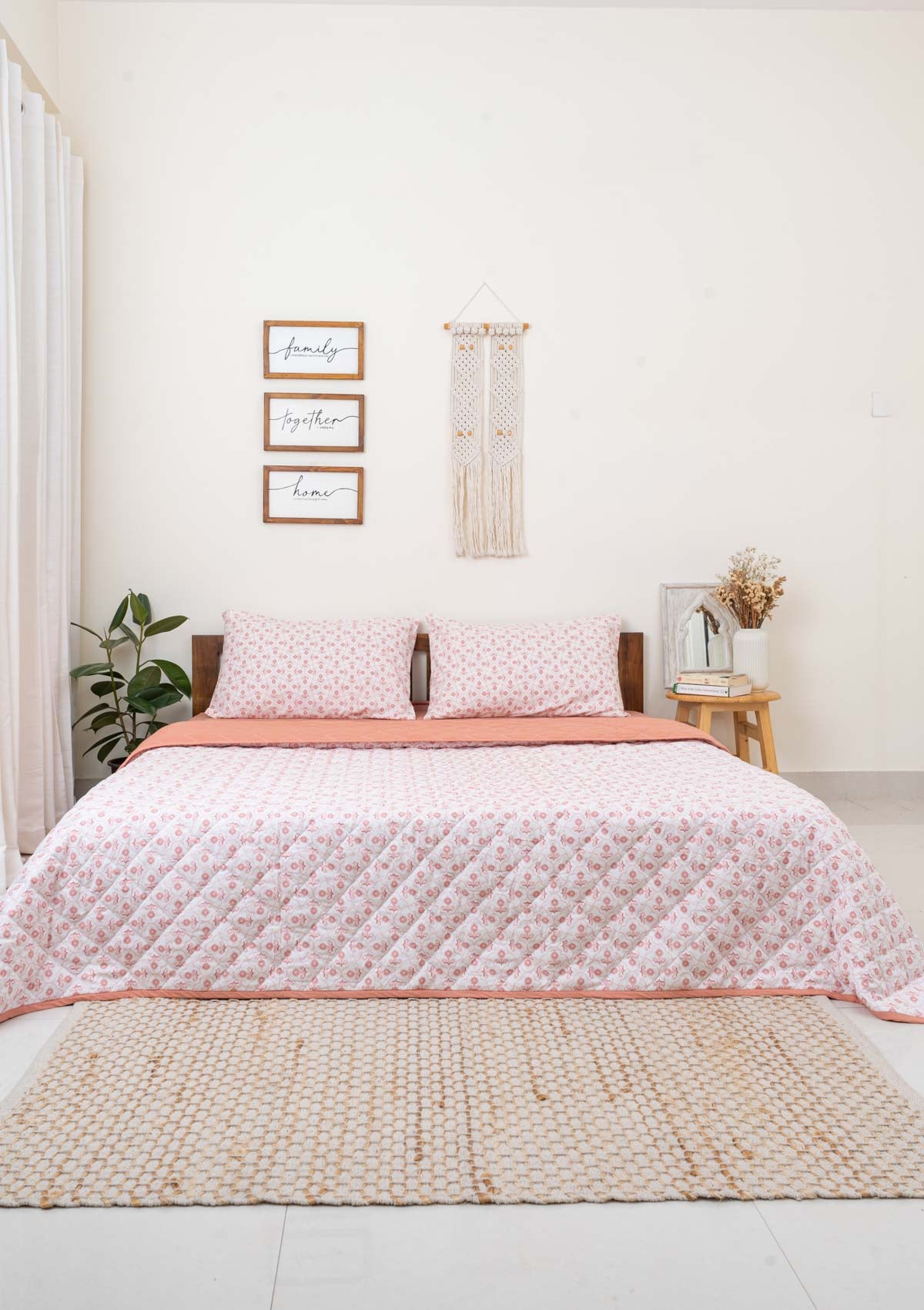 Moroccon Reversible Quilt - Blush