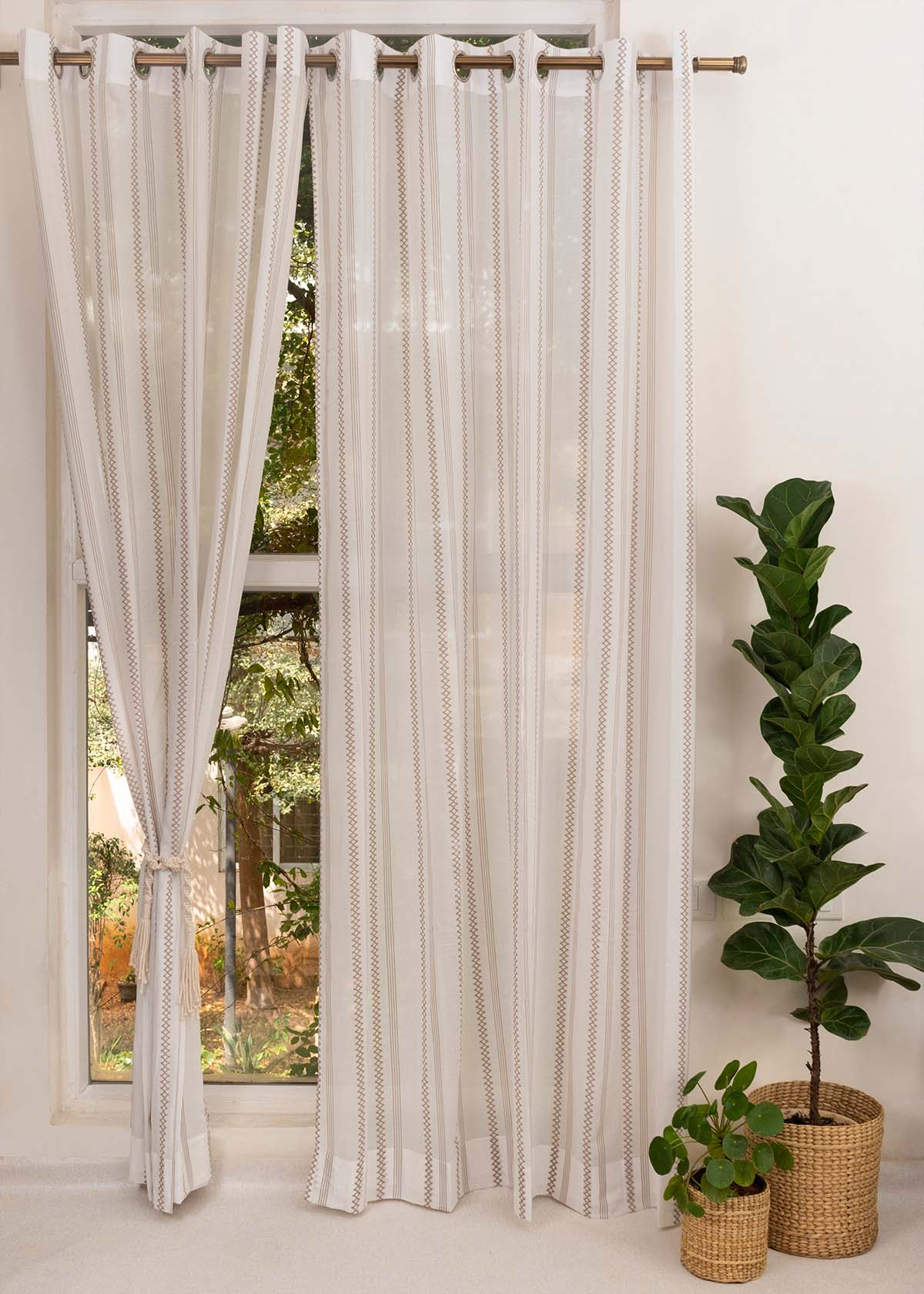 Picket Fence Printed Sheer Curtain - Walnut Grey