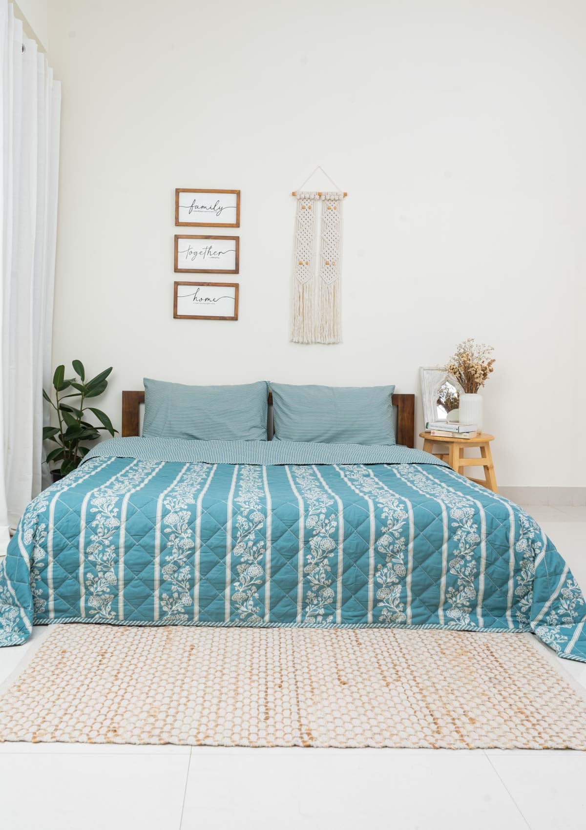 Regal Affair Reversible Quilt - Turquoise