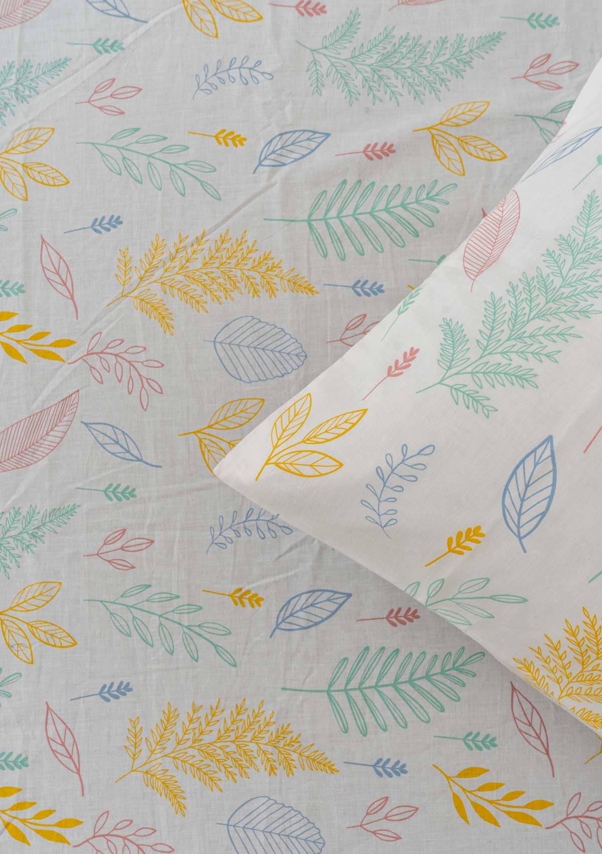 Rustling leaves in many hues Pillow Covers - Set of 2