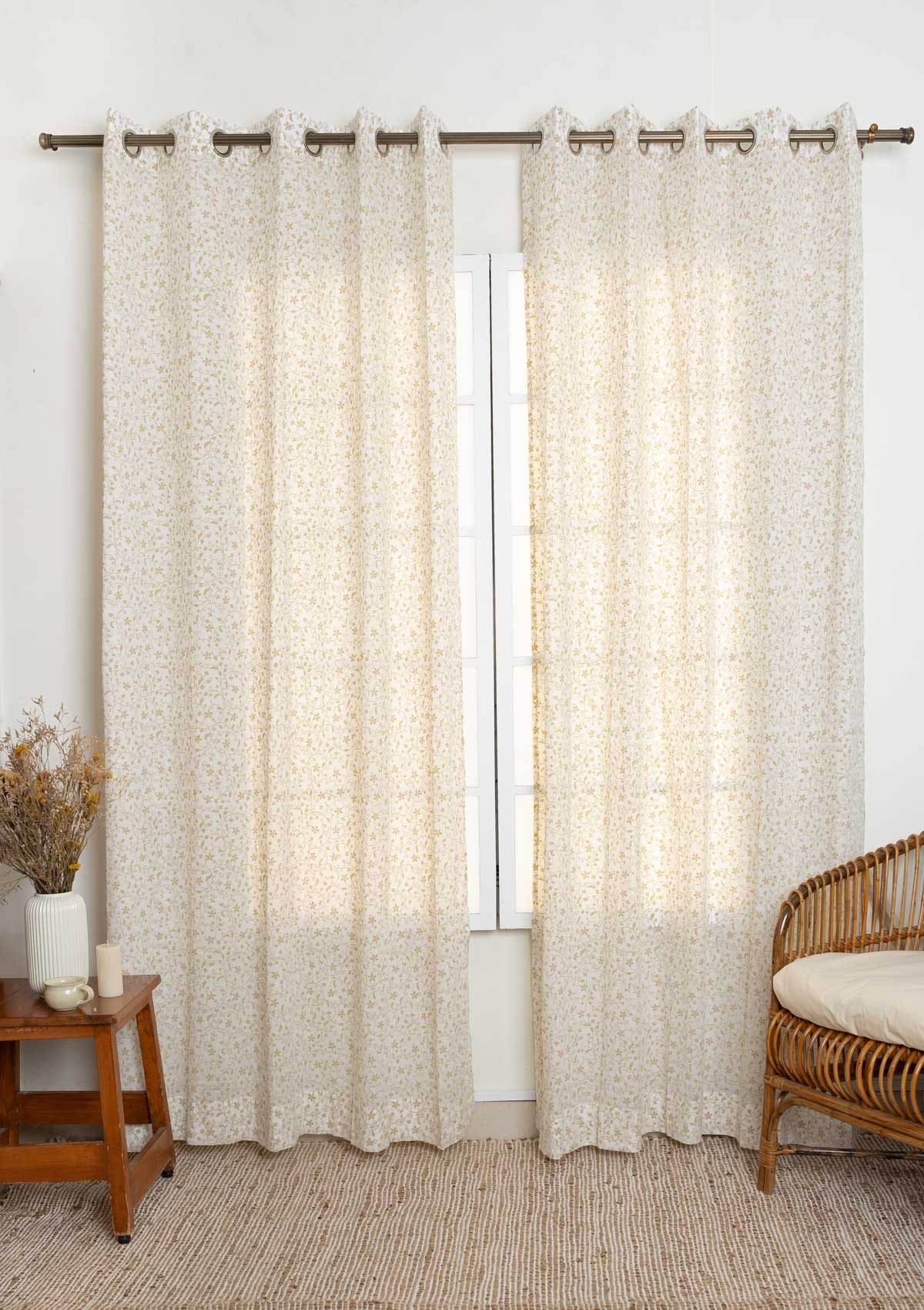 Sandalwood floral 100% cotton sheer curtain for living room - Light filtering - Ivory - Single Piece