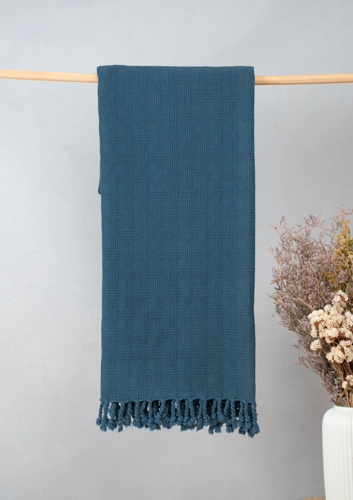 Textured solid throw - Royal blue