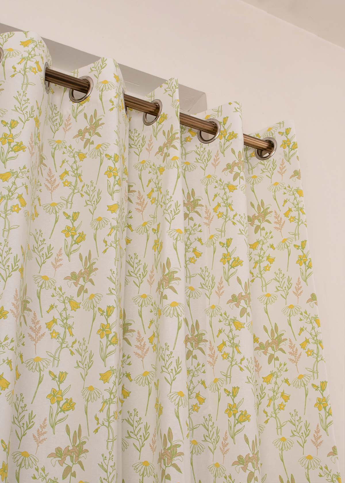 Tulip Garden 100% cotton floral curtain for kids room, living room & bed room - Room darkening - Pack of 1