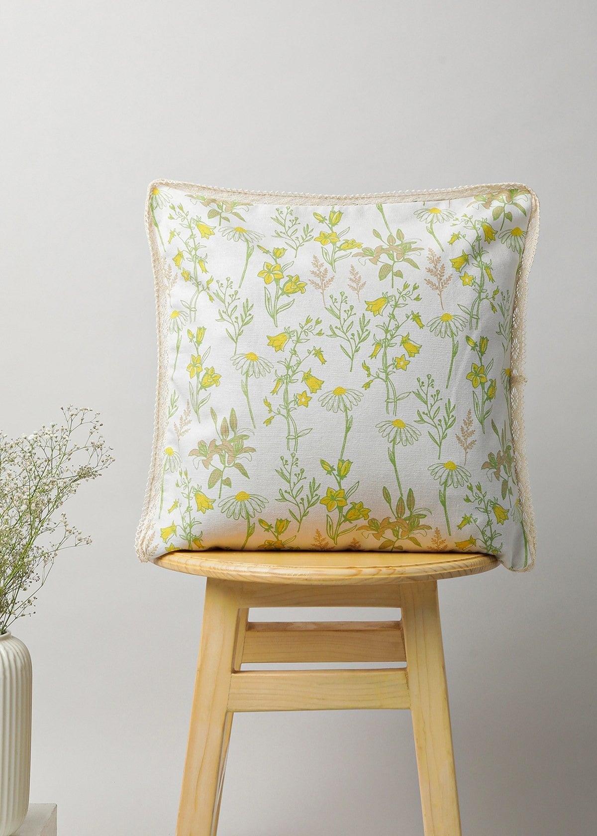 Tulip garden 100% cotton customizable floral cushion cover for sofa - Multicolor