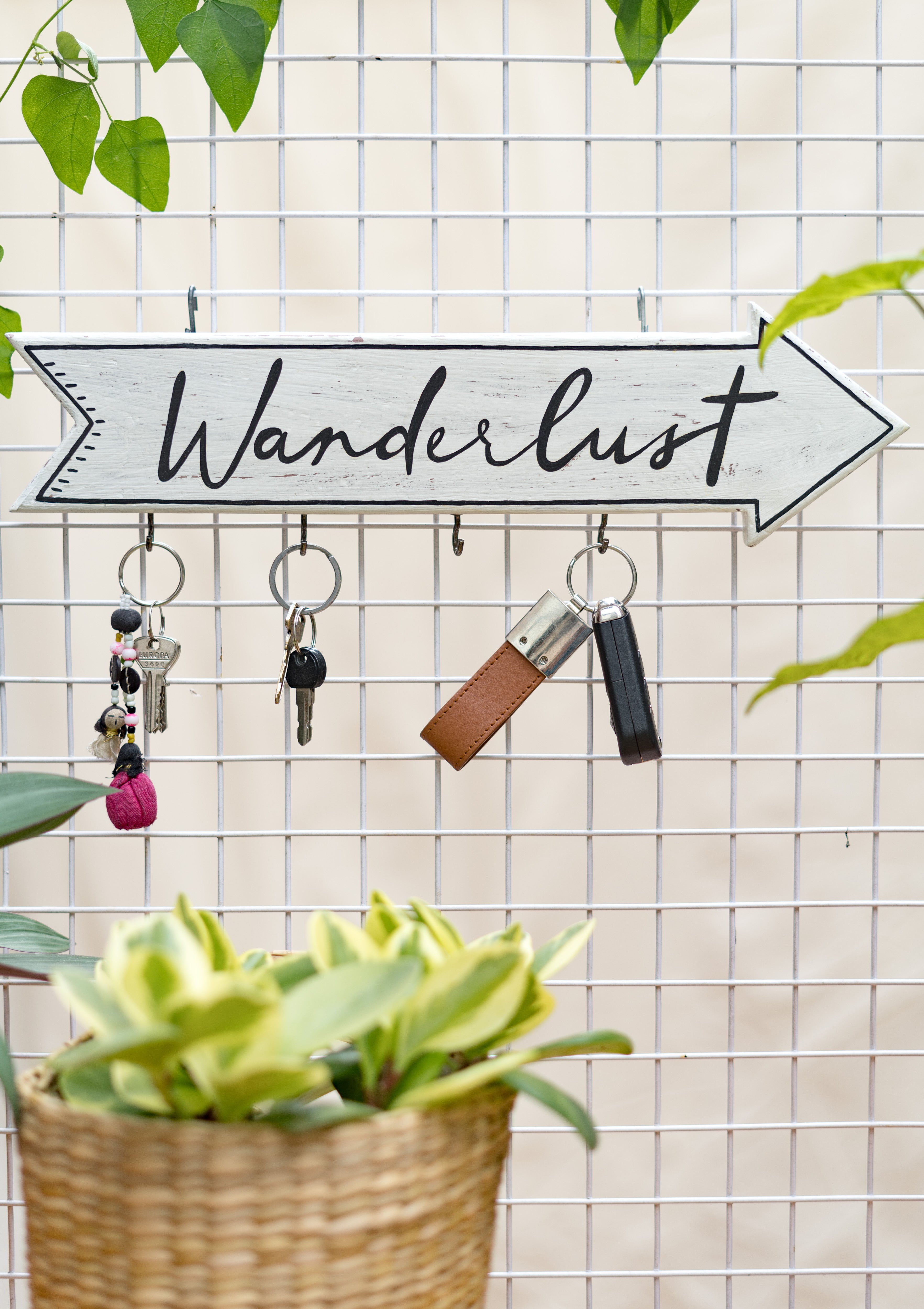 Wanderlust Key hanger