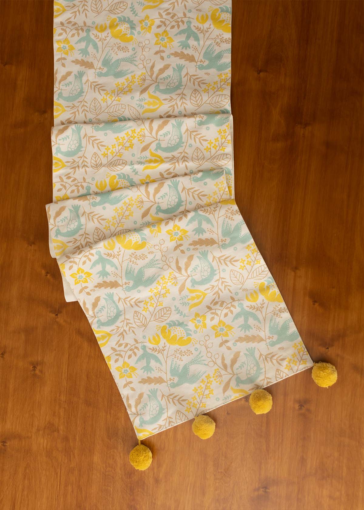 Bird s Paradise Printed Cotton Table Runner - Yellow