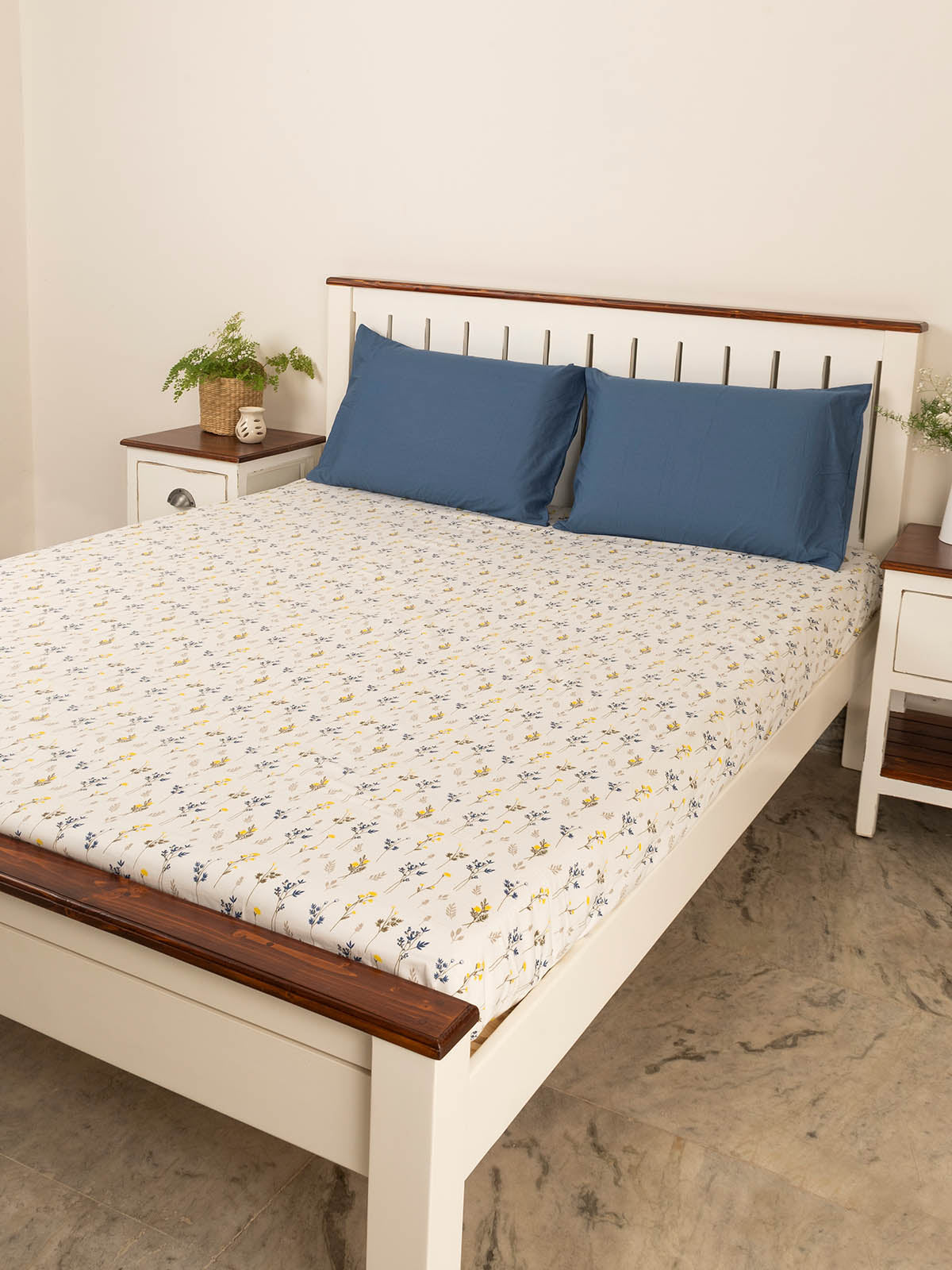 Blooming Meadows Printed Cotton Flat Sheet - Multicolor