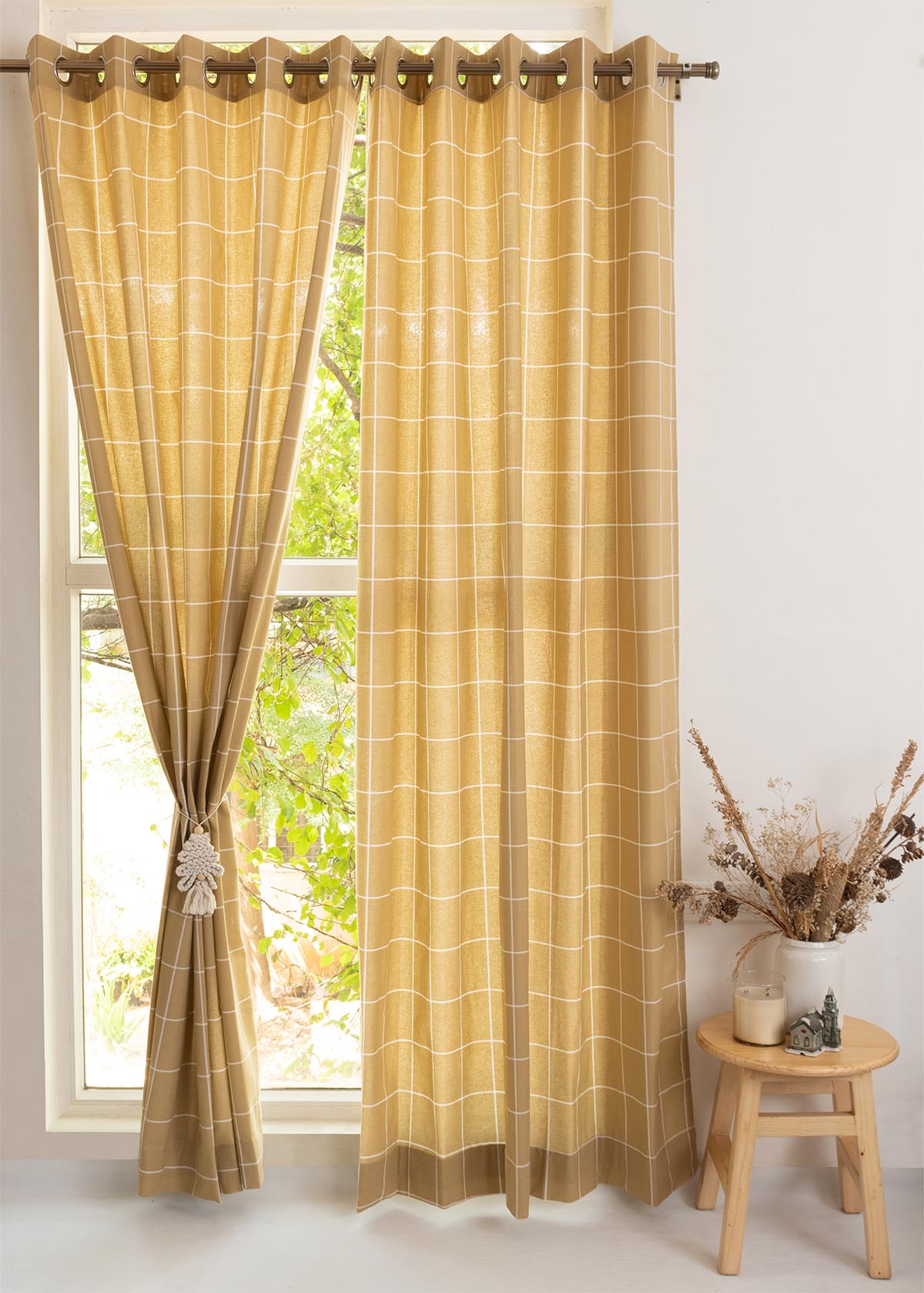 Cabin Checks 100% Customizable Cotton geometric curtain for living room - Room darkening - Brown