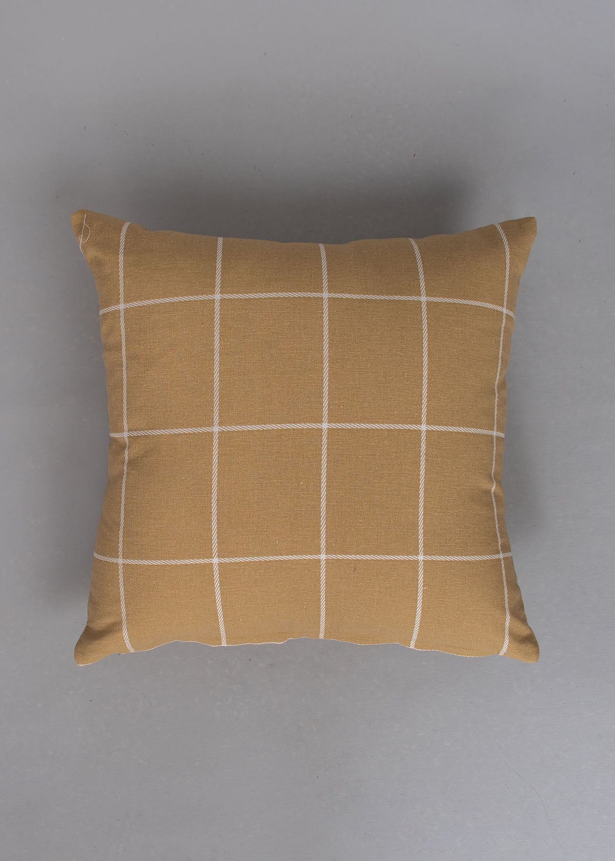 Cabin Checks 100% cotton geometric cushion cover for sofa - Brown