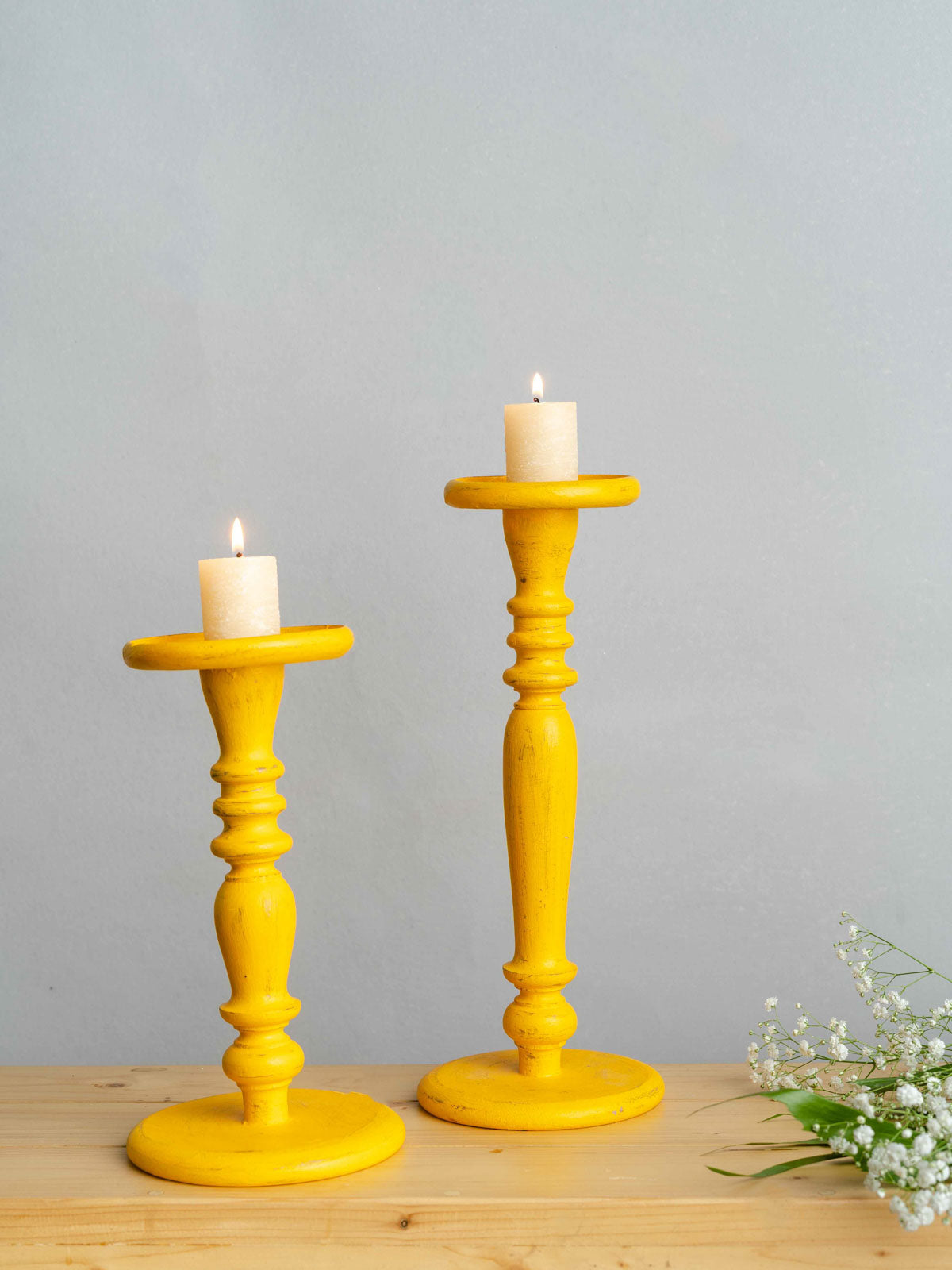 Minimalistic Candle Holder - Yellow