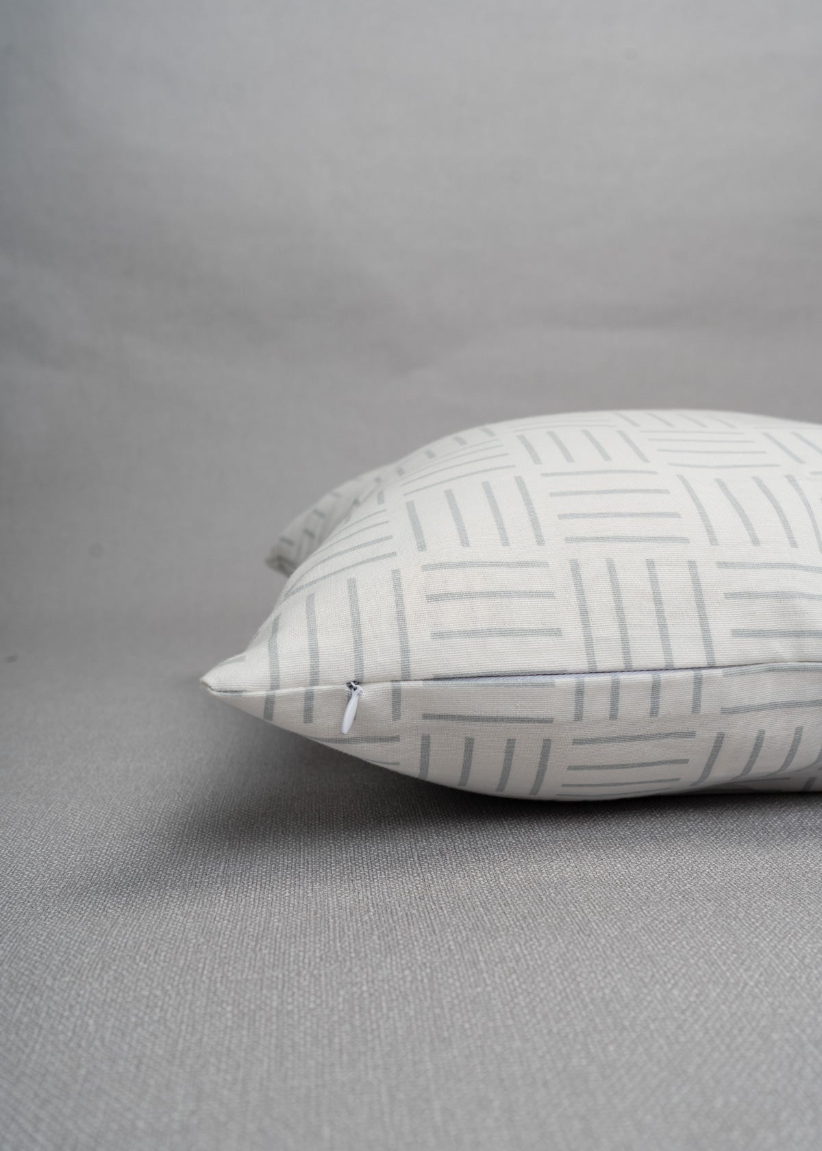 Hashline 100% cotton customizable geometric cushion cover for sofa - Grey