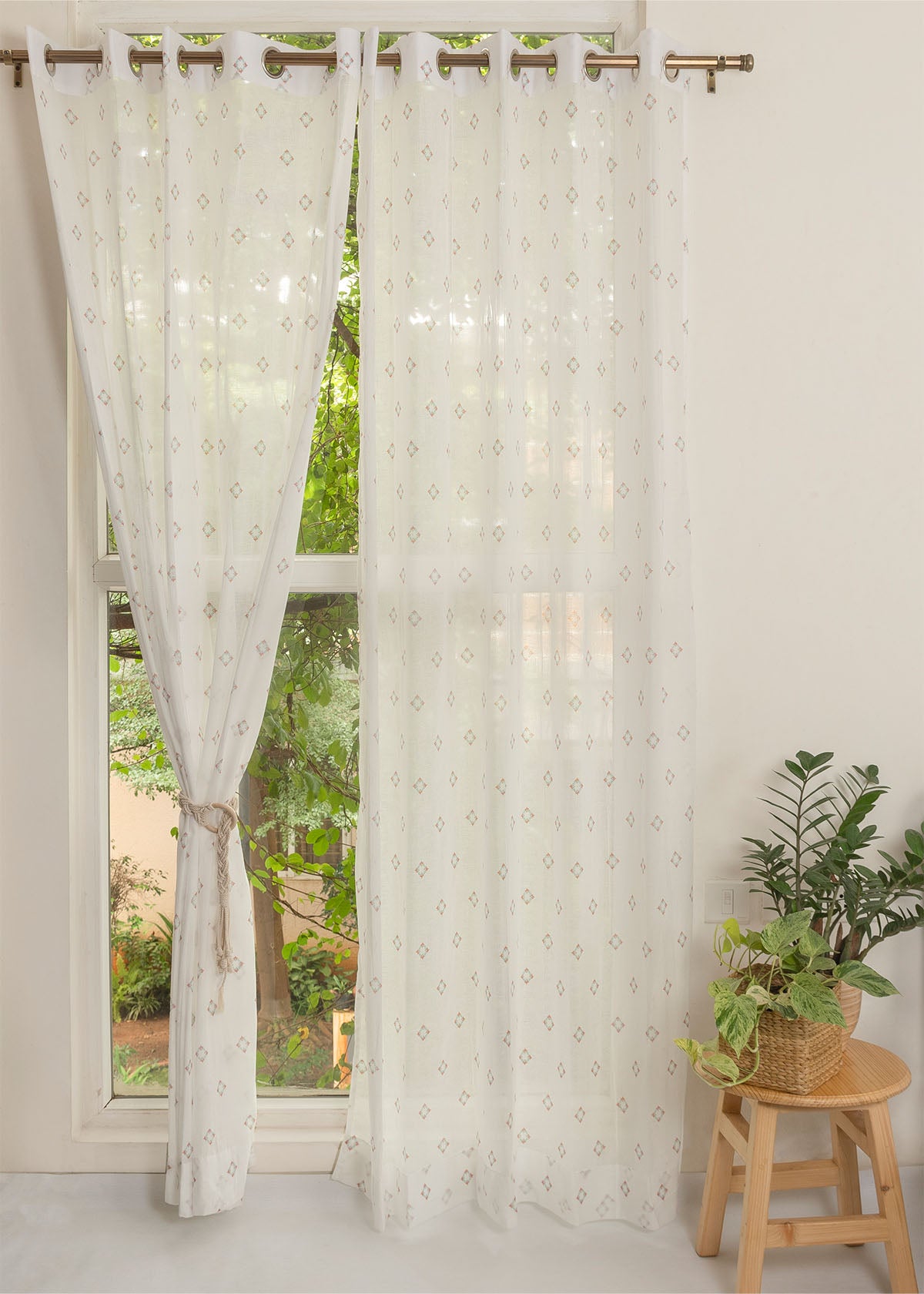 Sacred Waters 100% cotton Sheer floral curtain for Living room - Light filtering - Multicolor - Single Piece