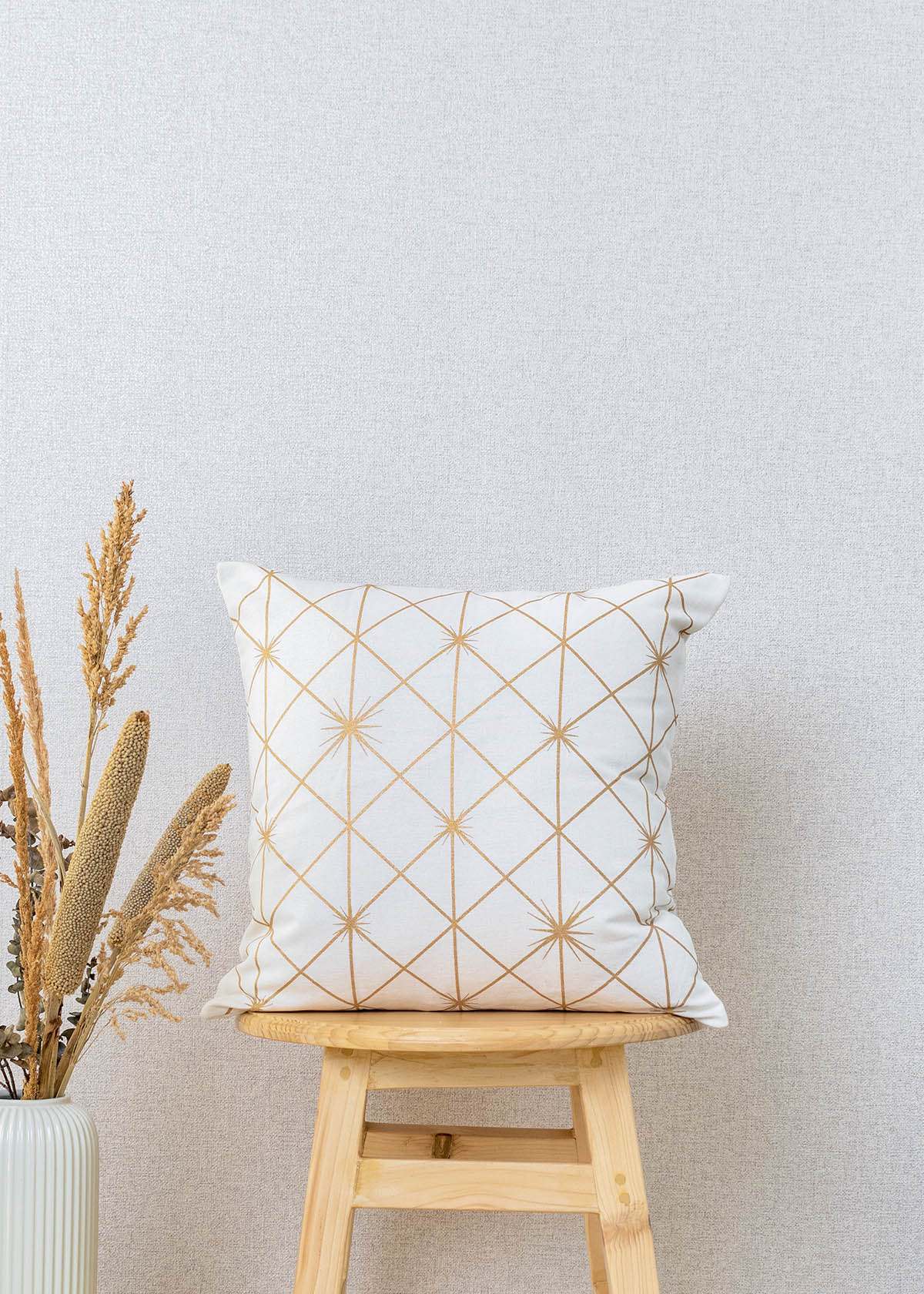 Stardust 100% cotton customizable geometric cushion cover for sofa - Pale white & Gold