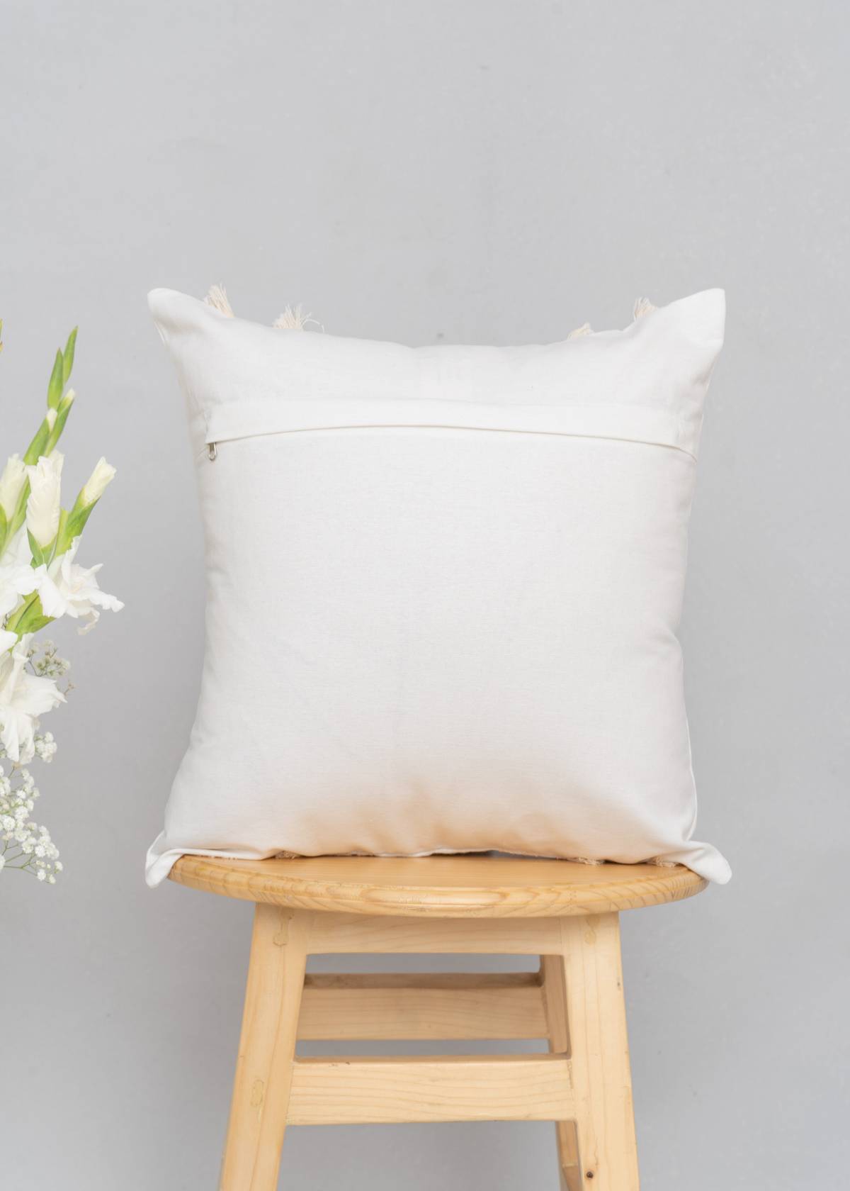 Tasseled textured 100% cotton cushion cover for sofa - White