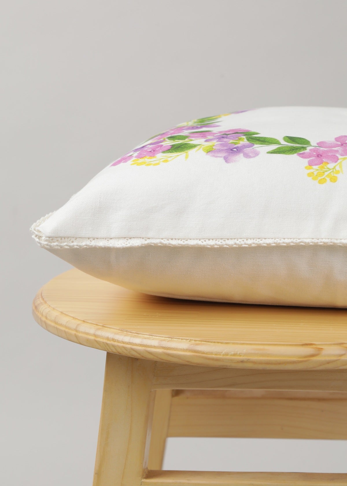 Very Peri 100% cotton floral cushion cover for sofa - Lavender
