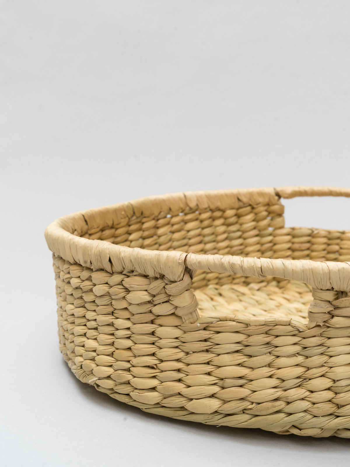 Woven Grass Round Organizer