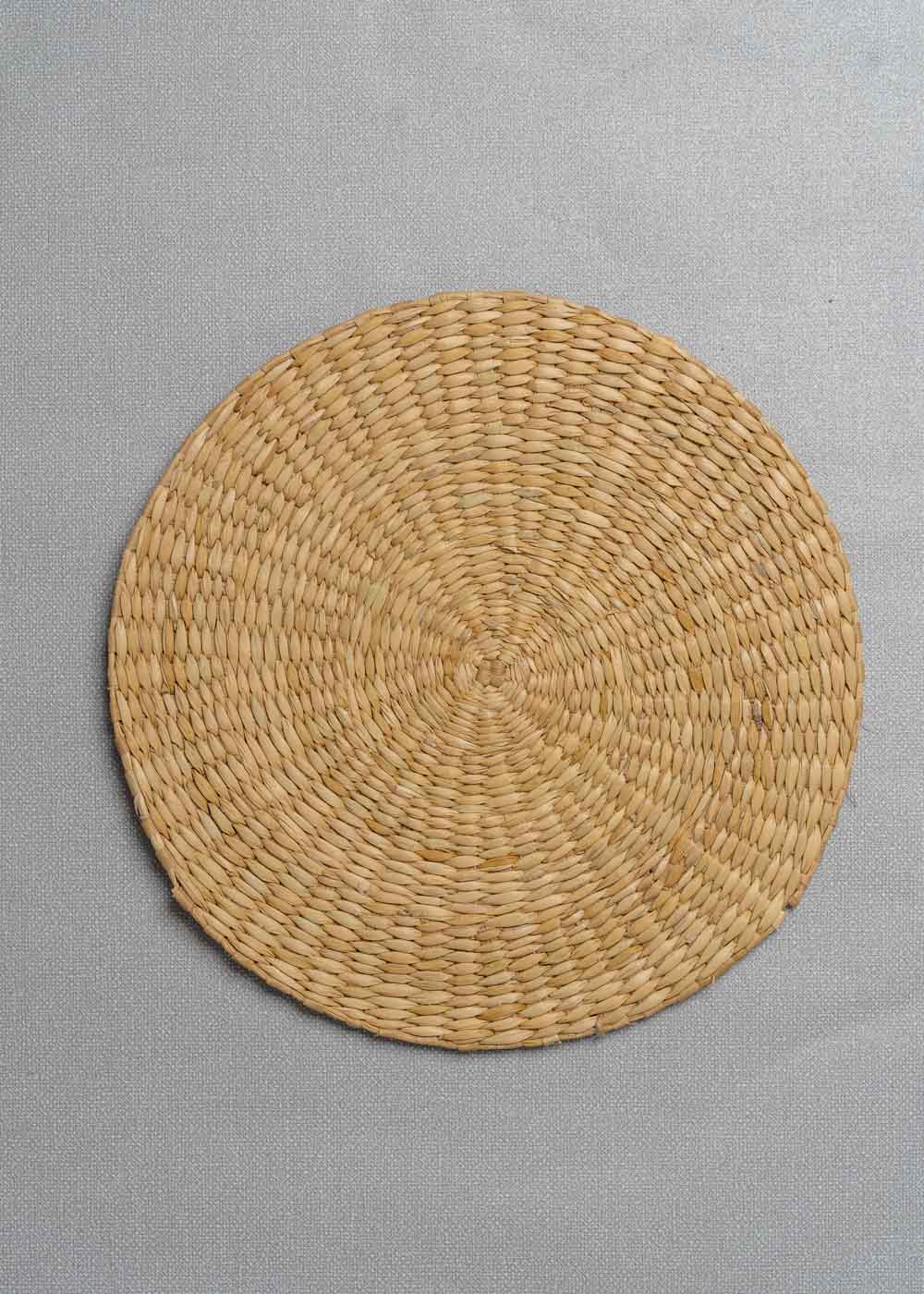 Woven Grass Round Placemat - Beige