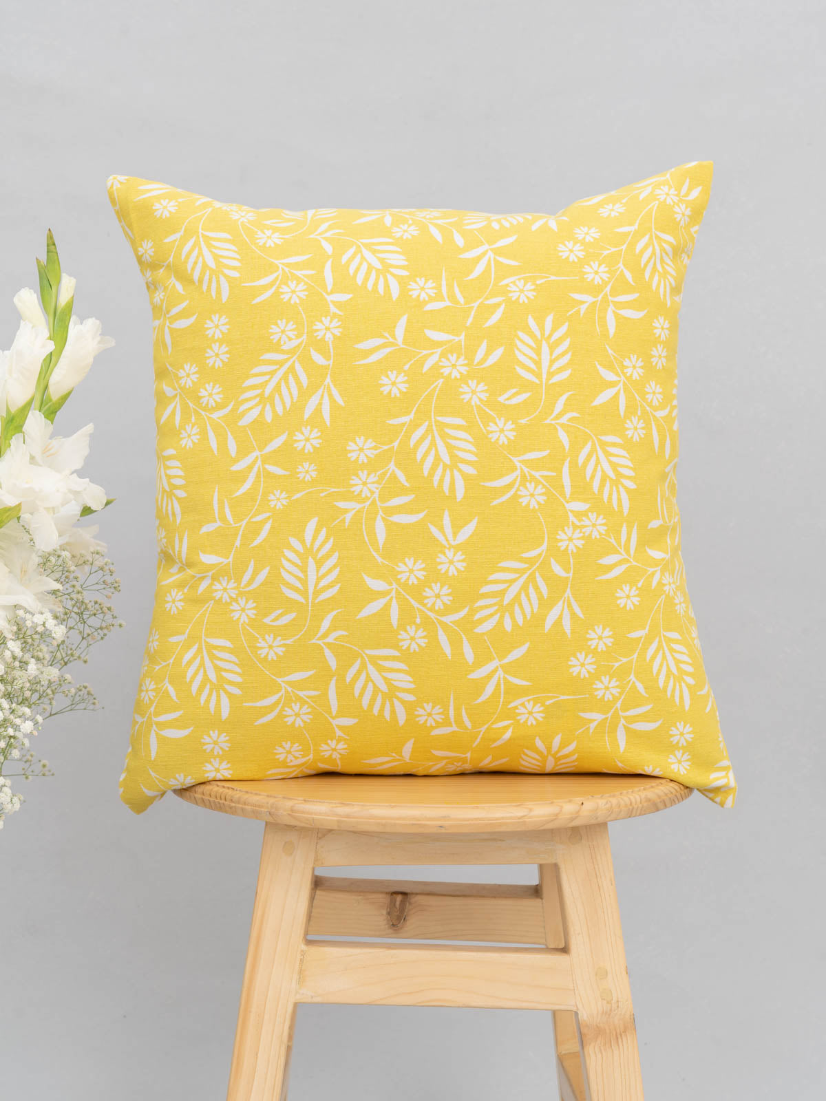 Yellow daisy 100% cotton customizable floral cushion cover for sofa - Yellow