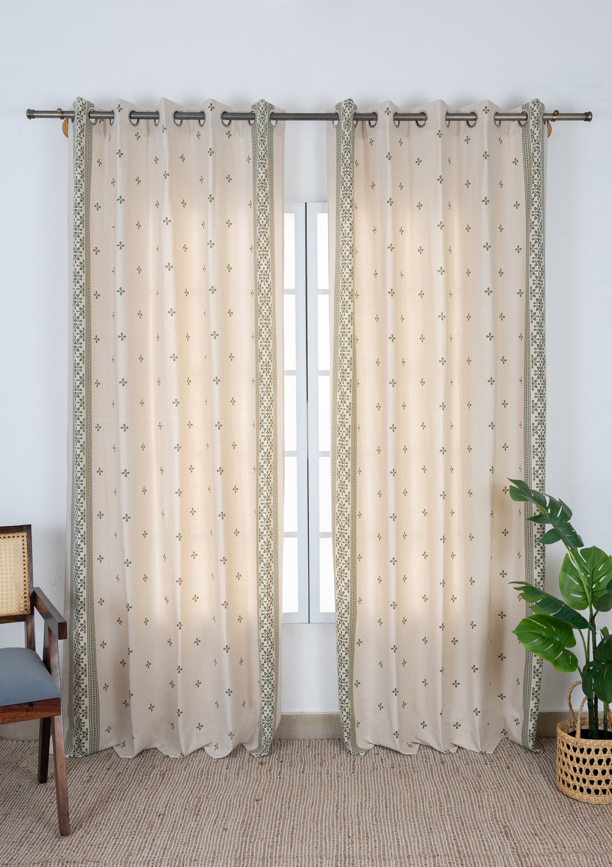 Kolam Pepper Green Minimal 100% Cotton Printed Curtain For Livingroom / Bedroom | Light Reduction | Single Piece