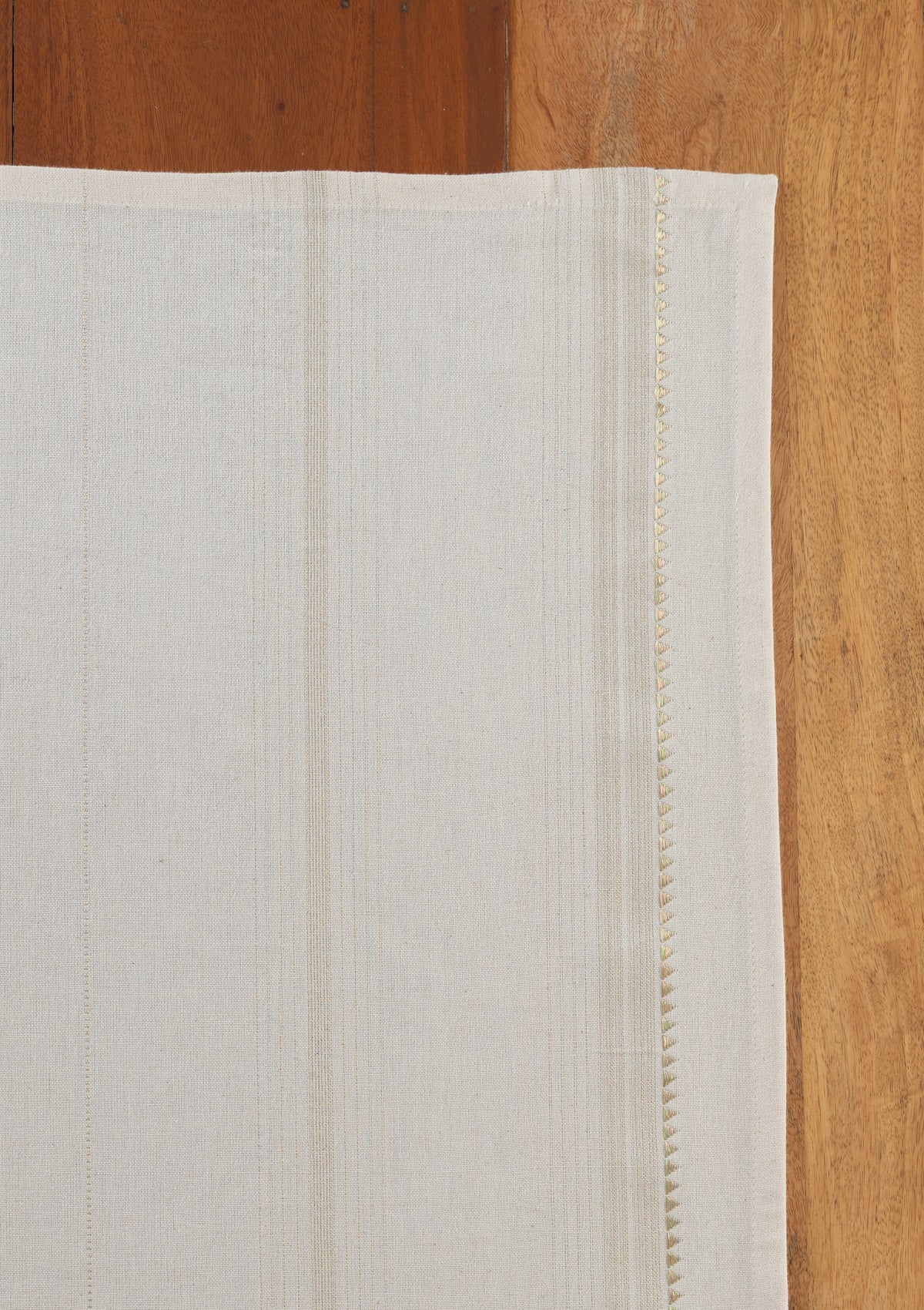 Daaram Beige Woven 100% Cotton Printed Table Cloth