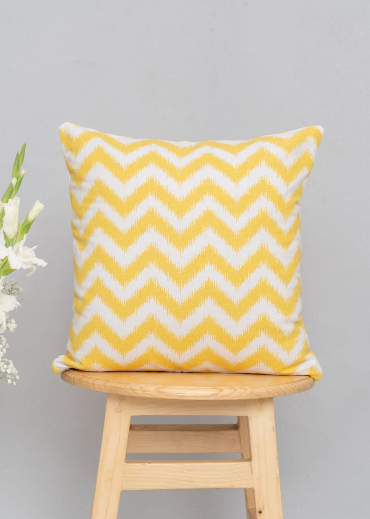 Yellow hot sale chevron cushion