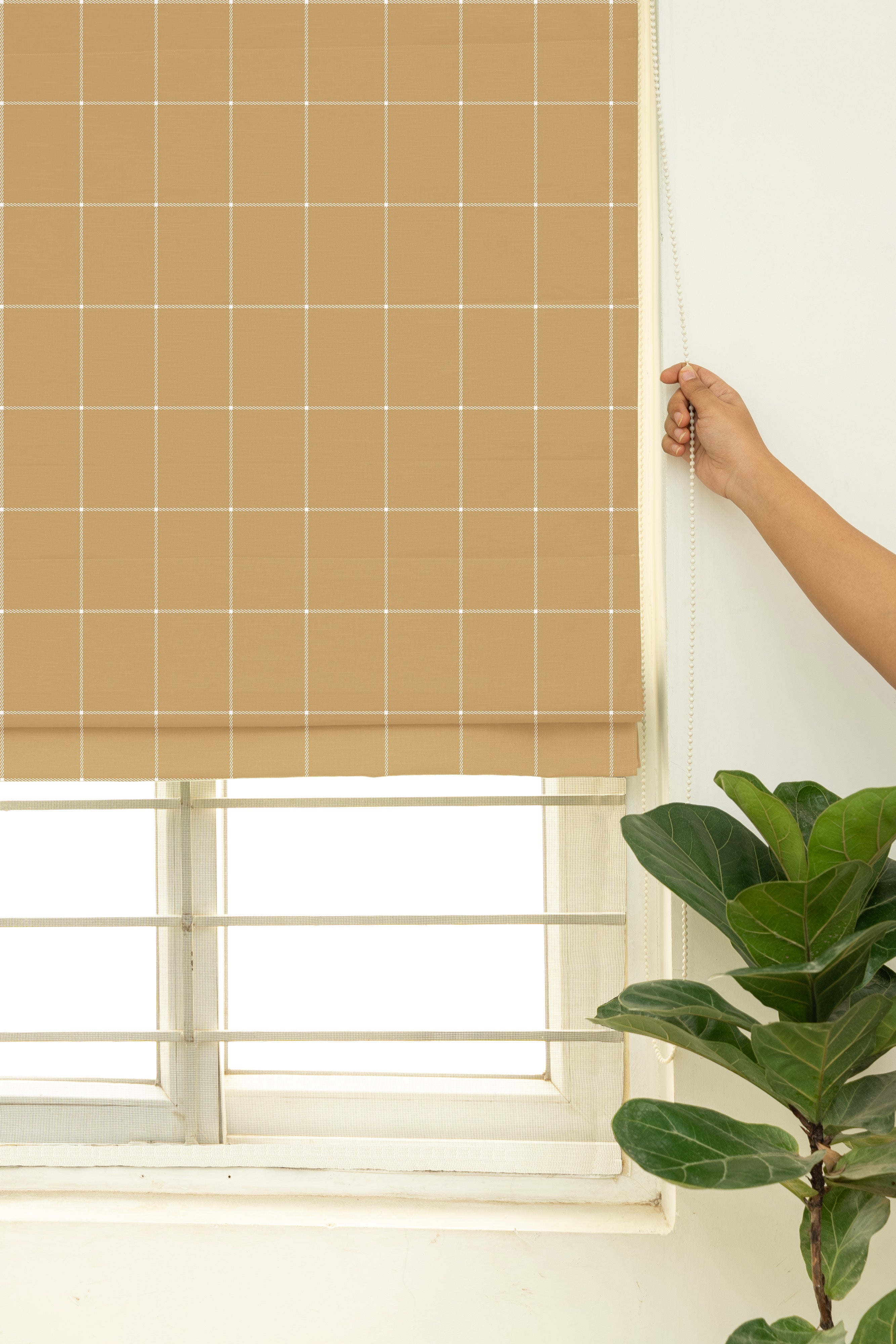 Cabin Checks 100% Customizable Cotton geometric Roman blind for living room - Room darkening - Brown