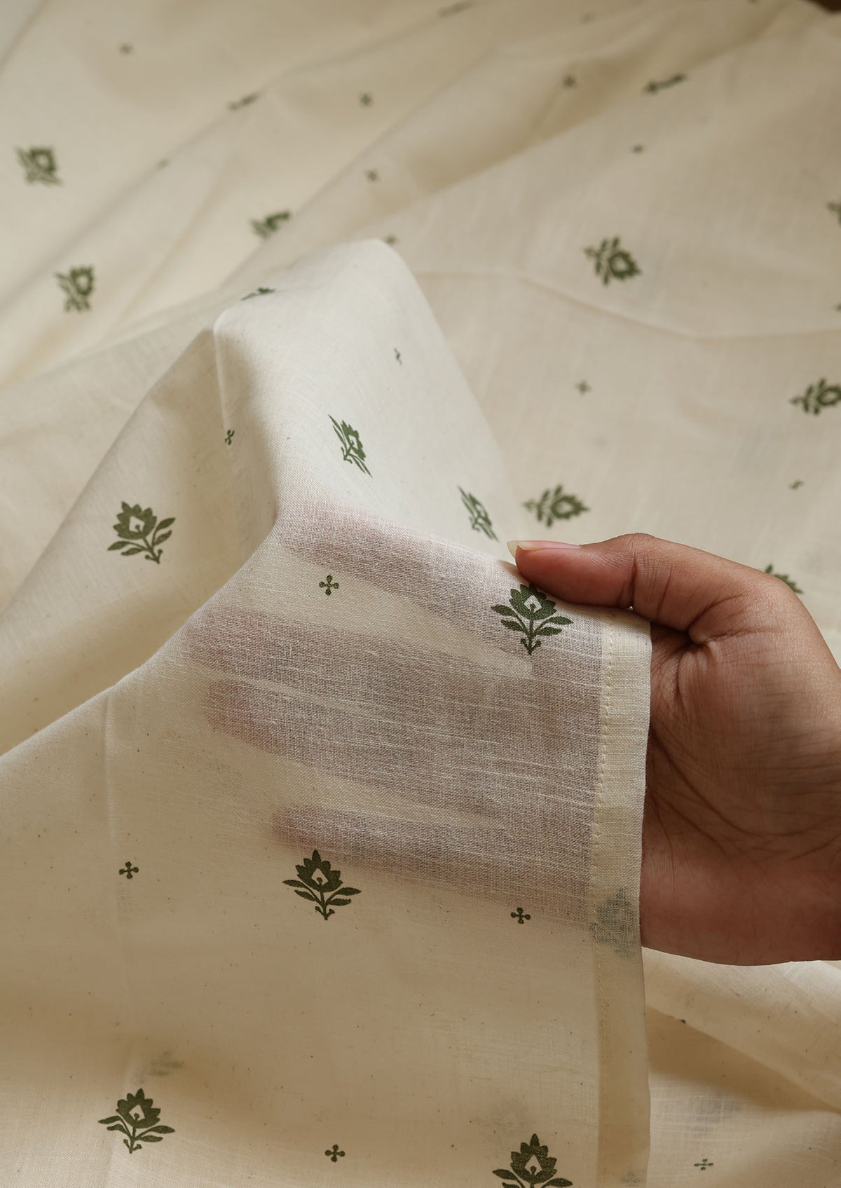 Cava Pepper Green | 100% Cotton Sheer Printed | Light Filtering Fabric