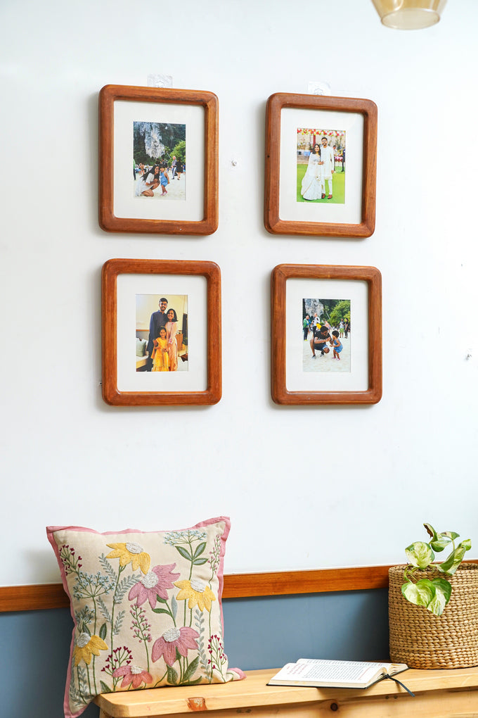 Colonial Picture Frame Sets