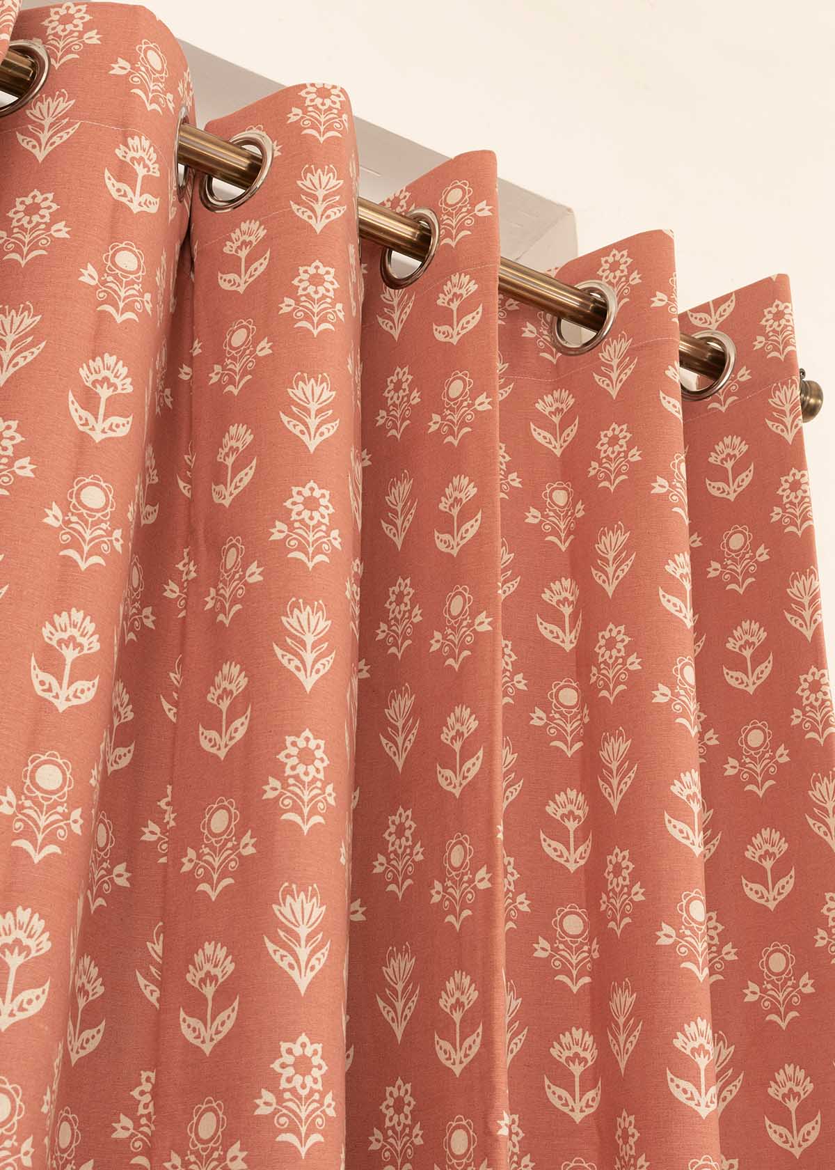 Dahlia 100% cotton floral curtain for living room - Room darkening - Rust - Pack of 1