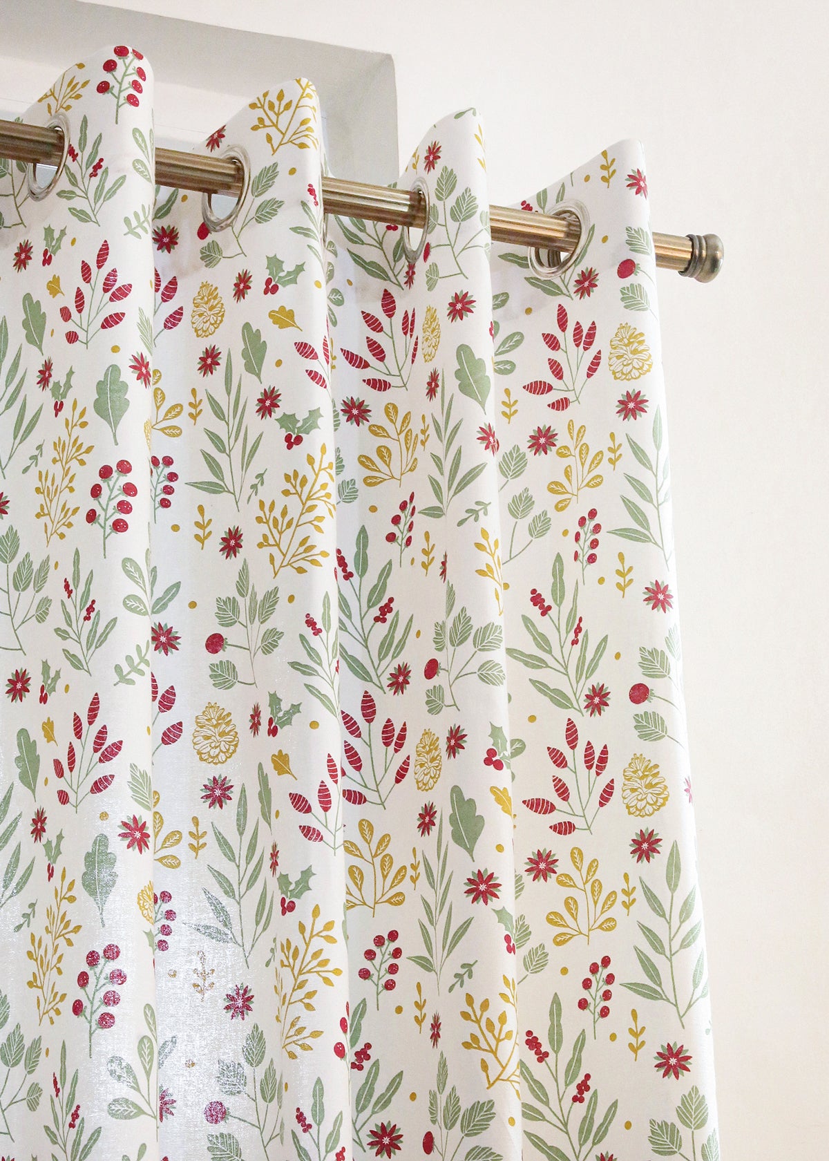 Foraged Berries Printed Cotton Curtain - Multicolor