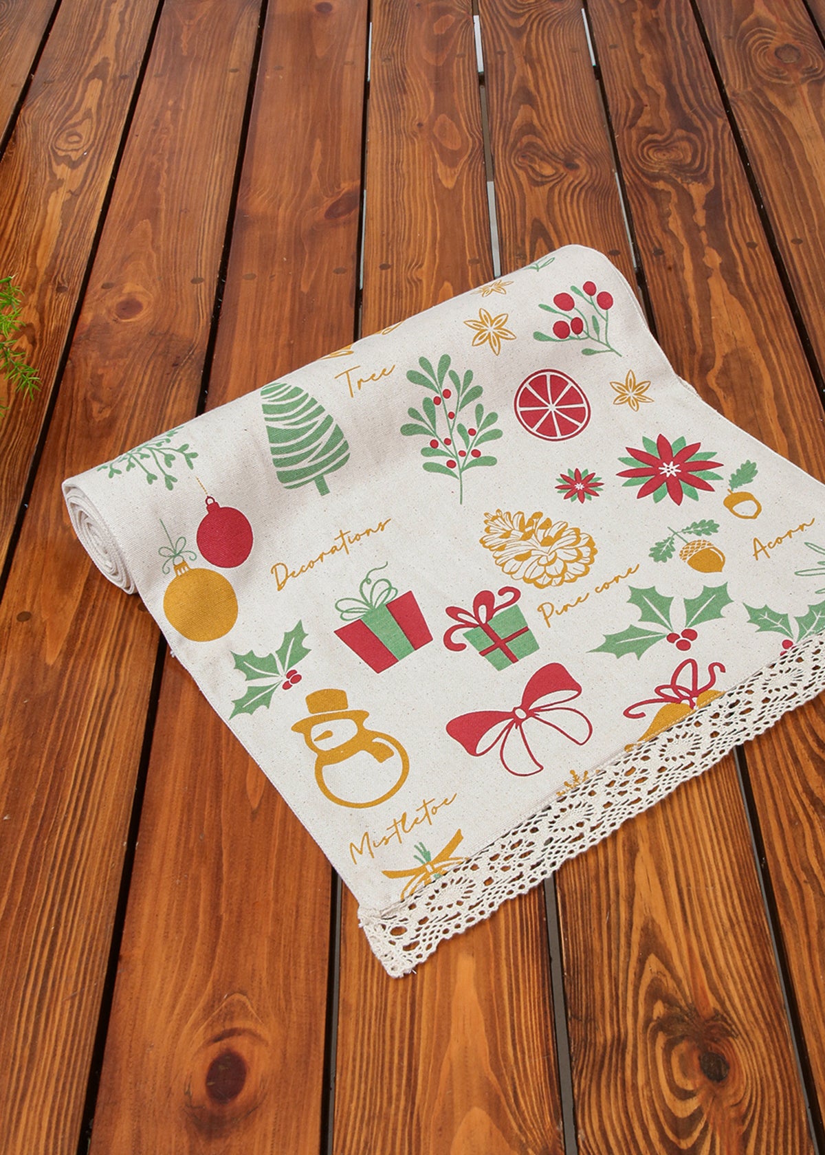 Holiday Finds Table Runner