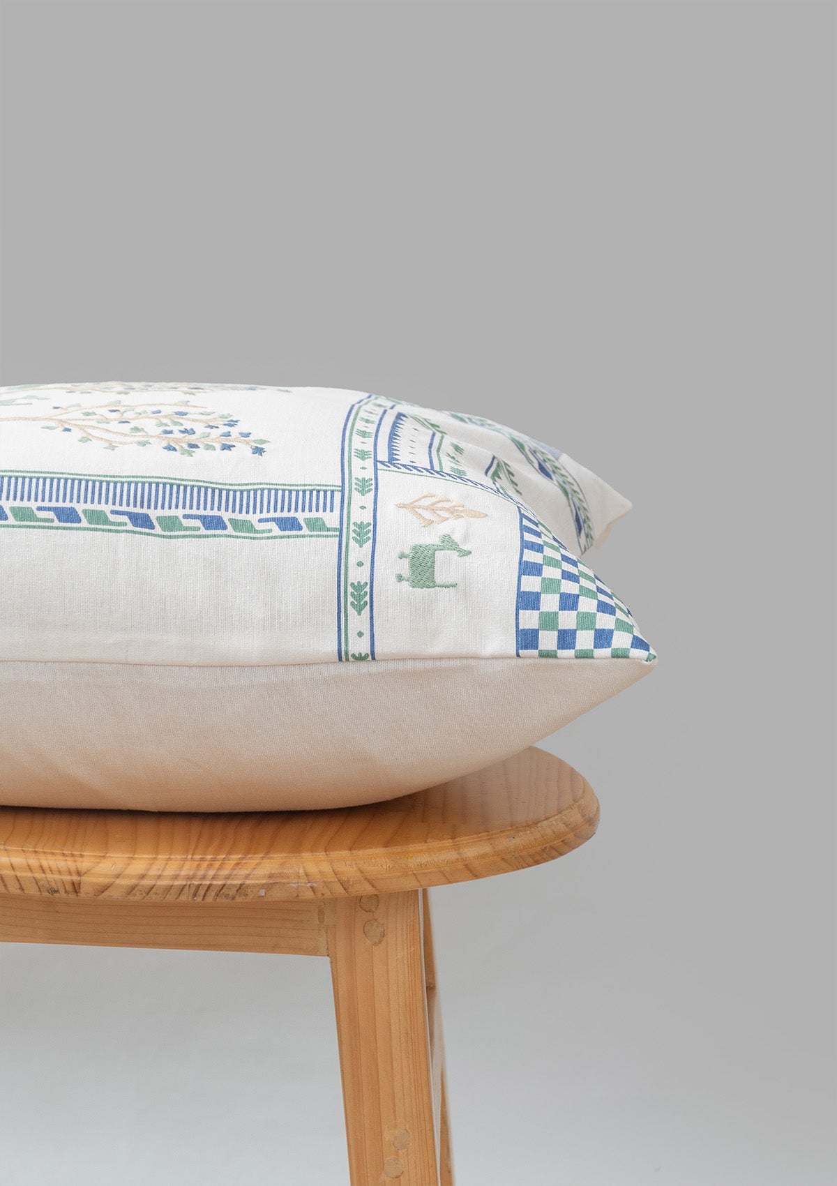 Jungle 100% cotton geometric cushion cover for sofa - Indigo