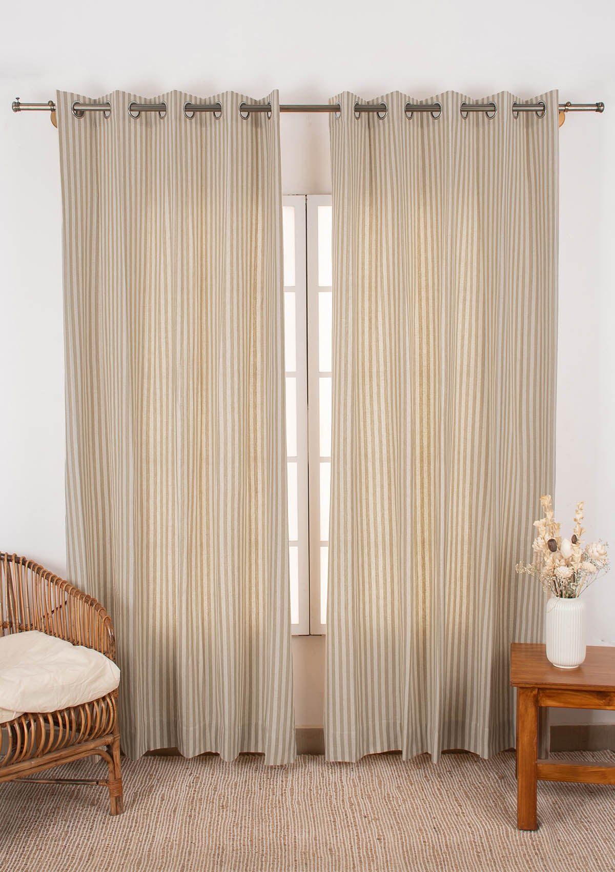 Loom 100% cotton Geometric pattern curtain for Living Room and Bedroom - Room darkening - Beige - Single Piece