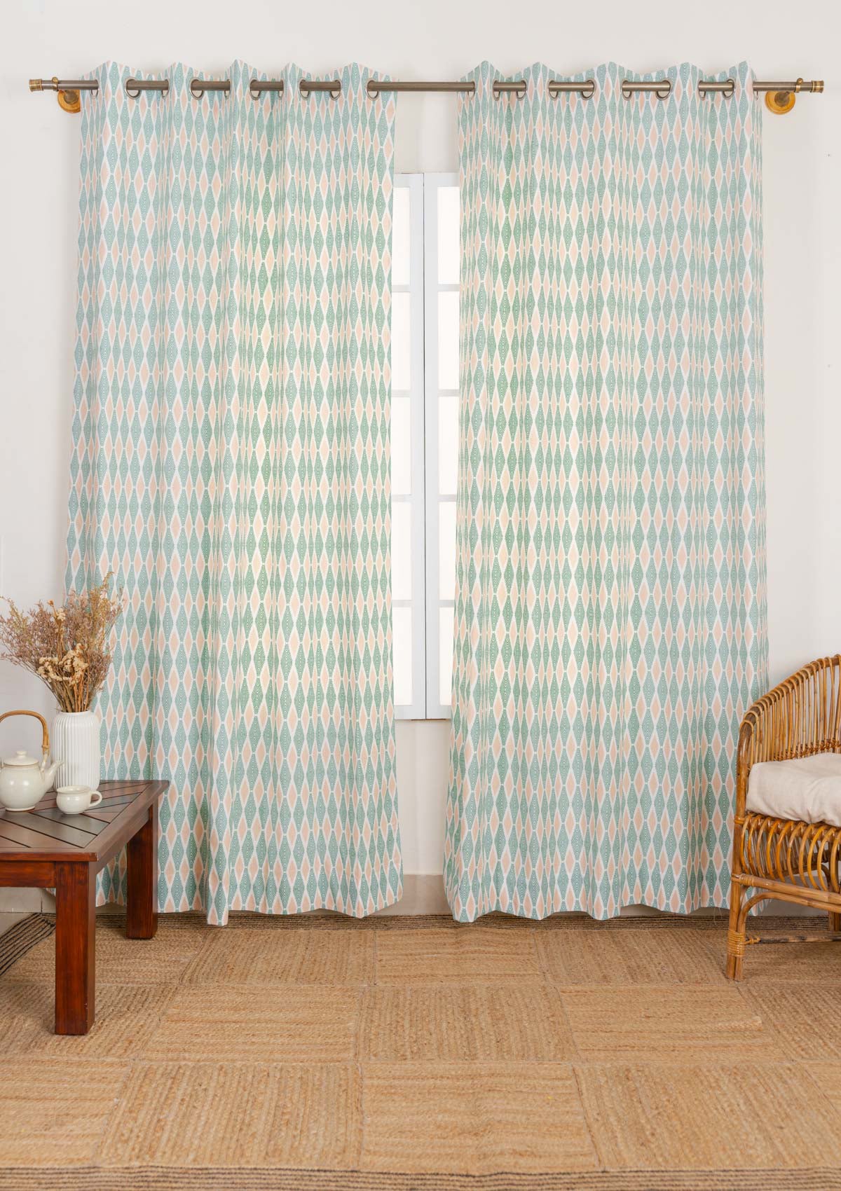 Maze 100% cotton geometric customisable curtain for living room - Room darkening - Sage green