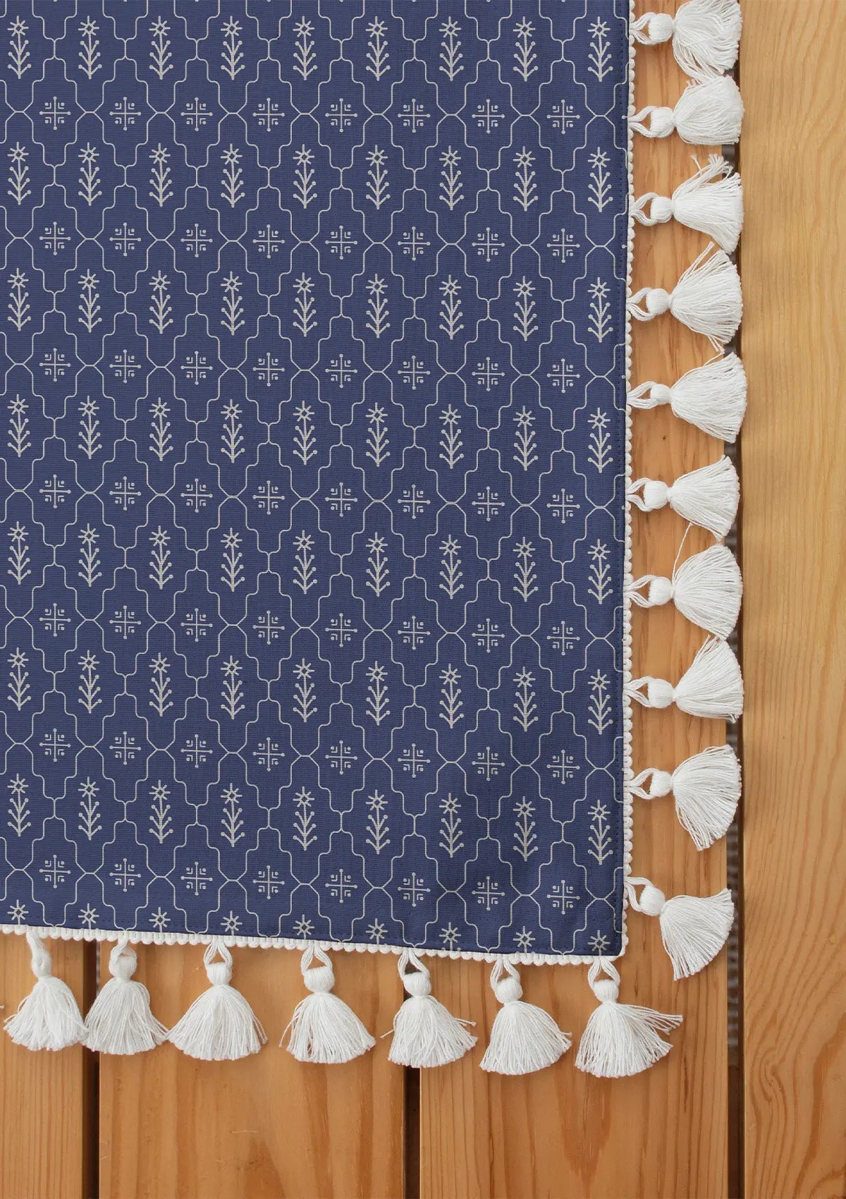 Meadow 100% cotton customisable floral table cloth for dining - indigo