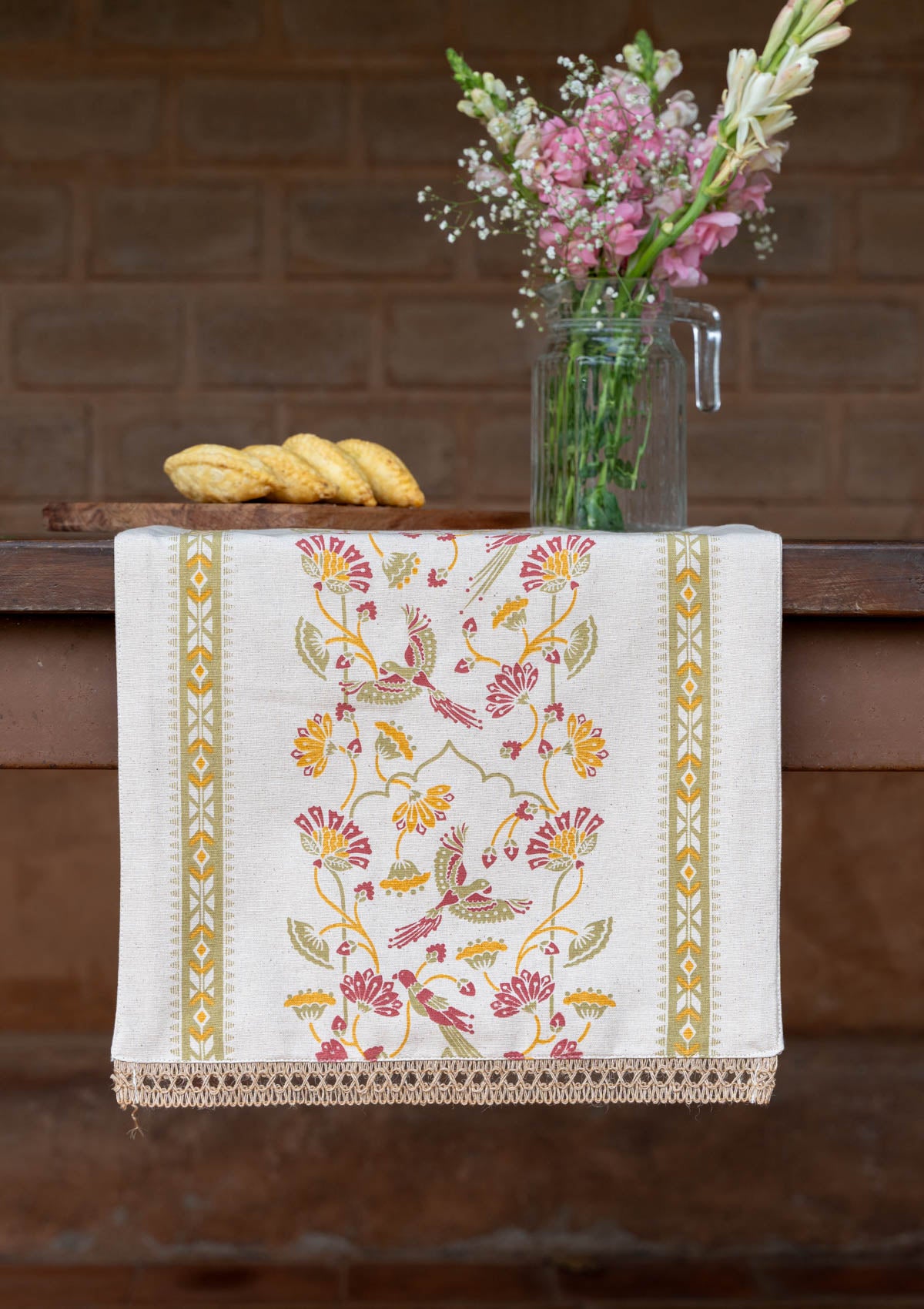 Meenakshi100% CottonPrintedGreen and PinkTable Runner