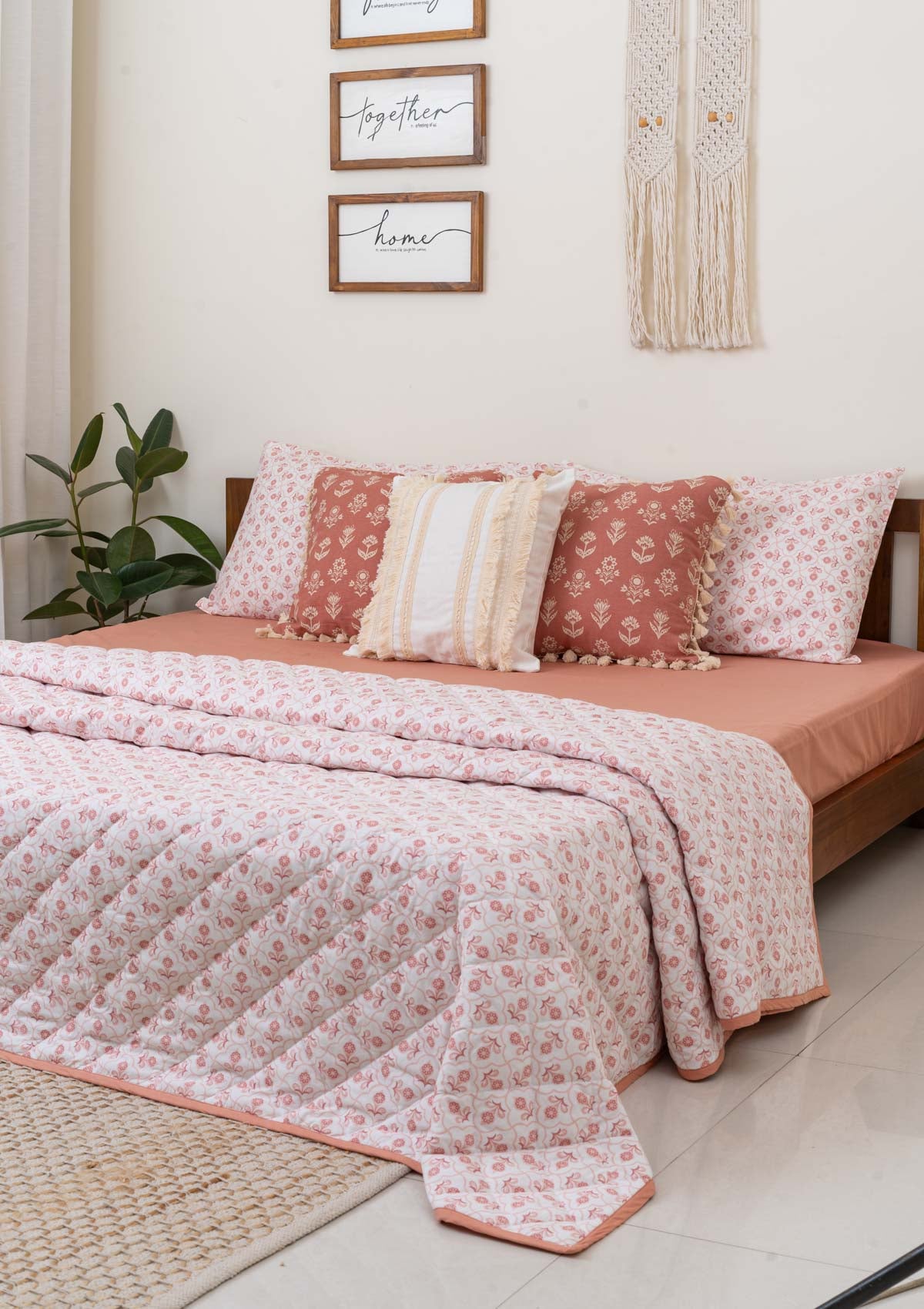 Moroccon Reversible Quilt - Blush