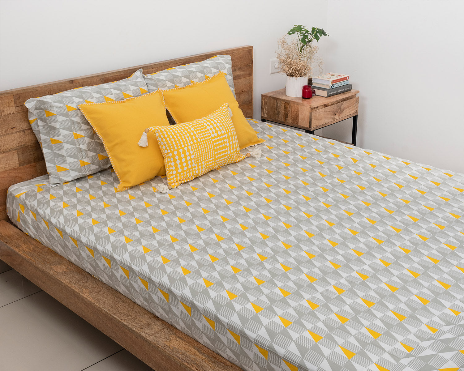 Paralleled - English Mustard & Grey Bed sheet