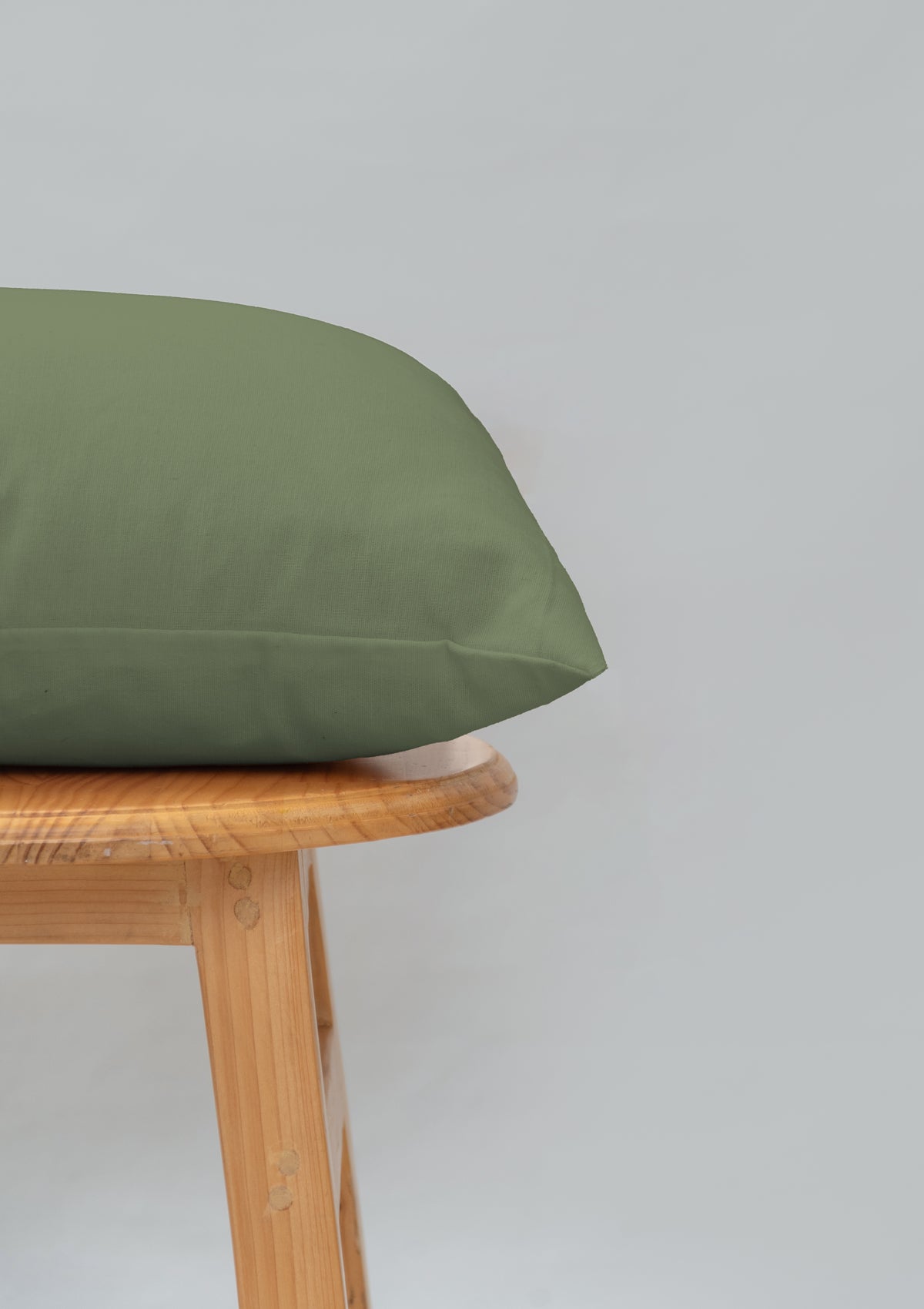 Solid Pepper Green 100% Cotton Cushion Cover for Sofa - Pepper green