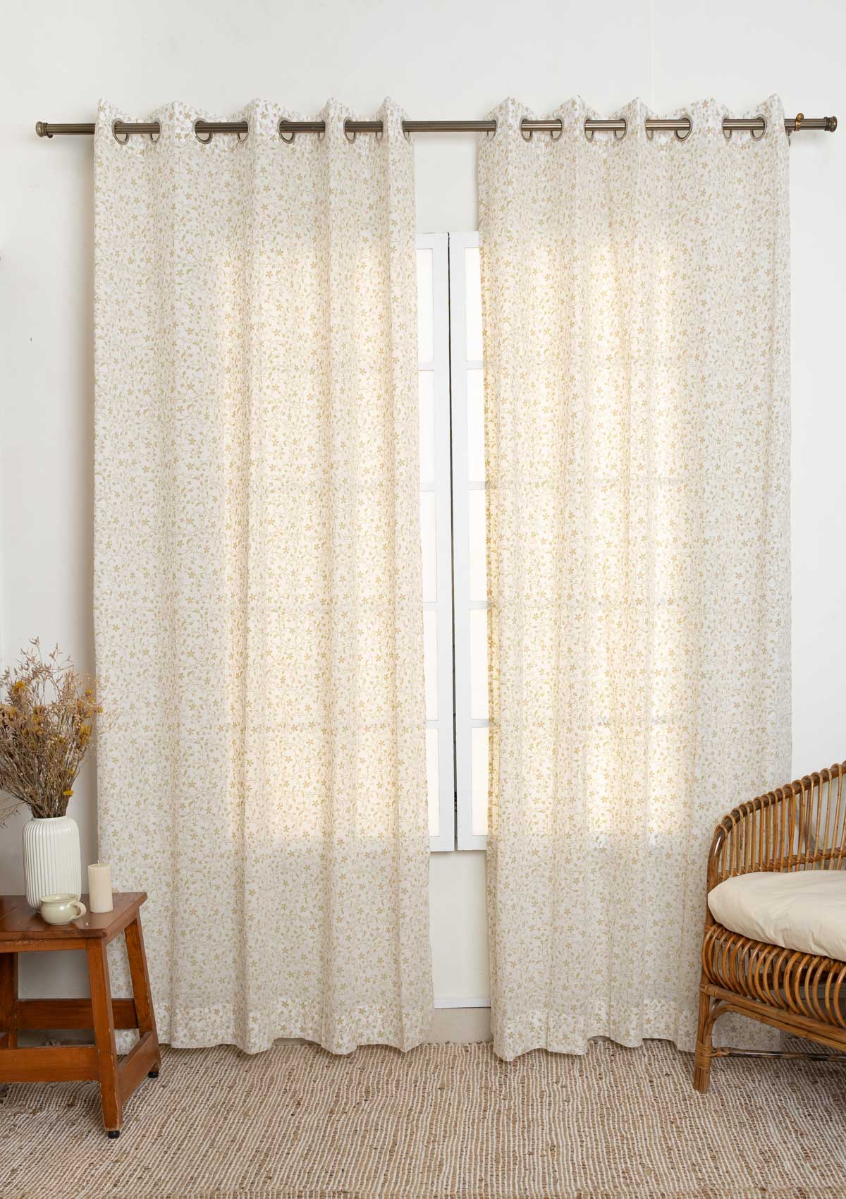 Sandalwood floral 100% cotton sheer curtain for living room - Light filtering - Ivory