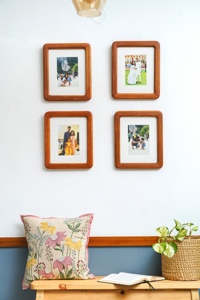 Colonial Picture Frame Sets