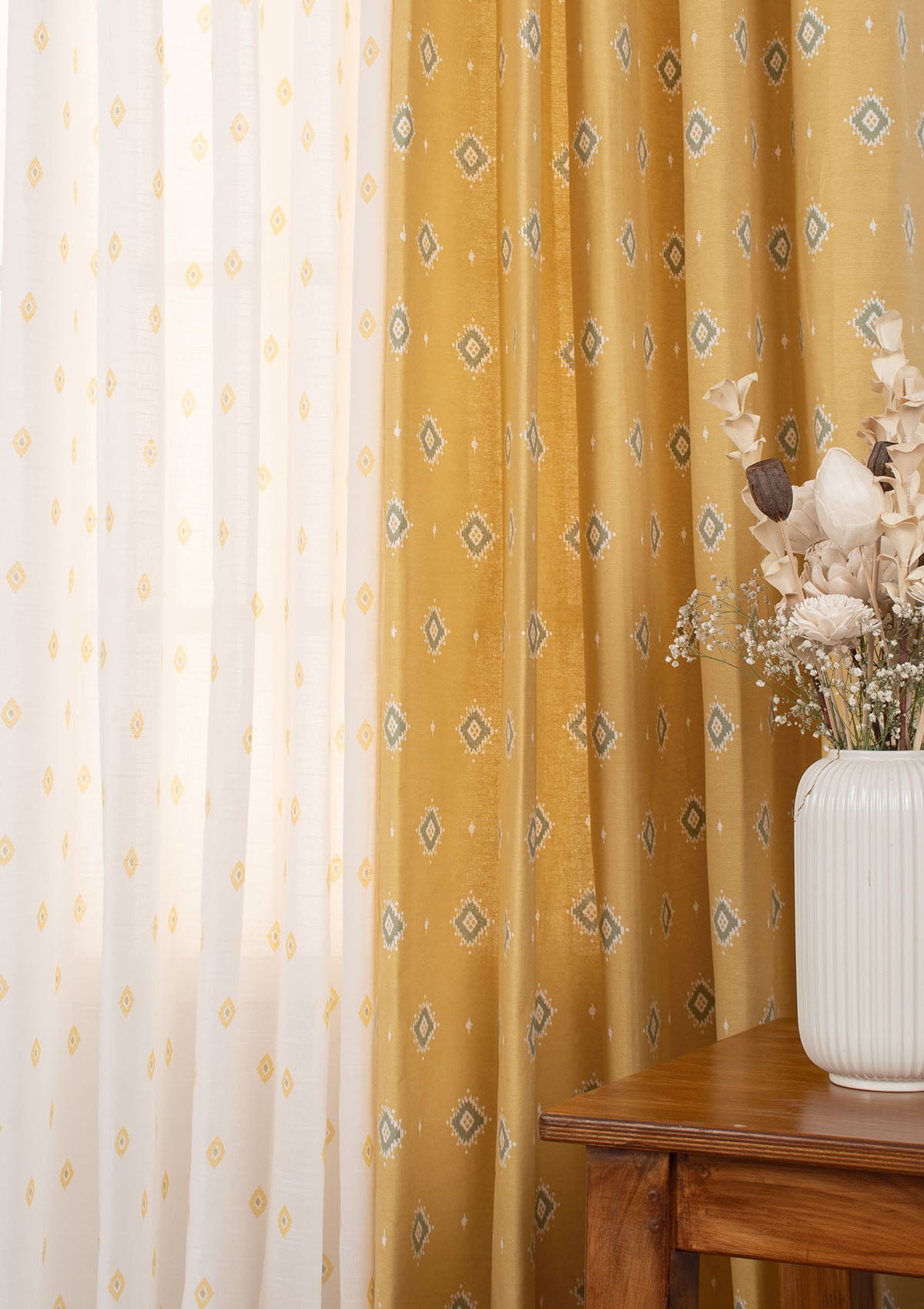 Sienna Room-Darkening Geometric & Noor Minimal Sheer Yellow - 100% Cotton Curtains for Living Room & Bedroom - Pack of 4